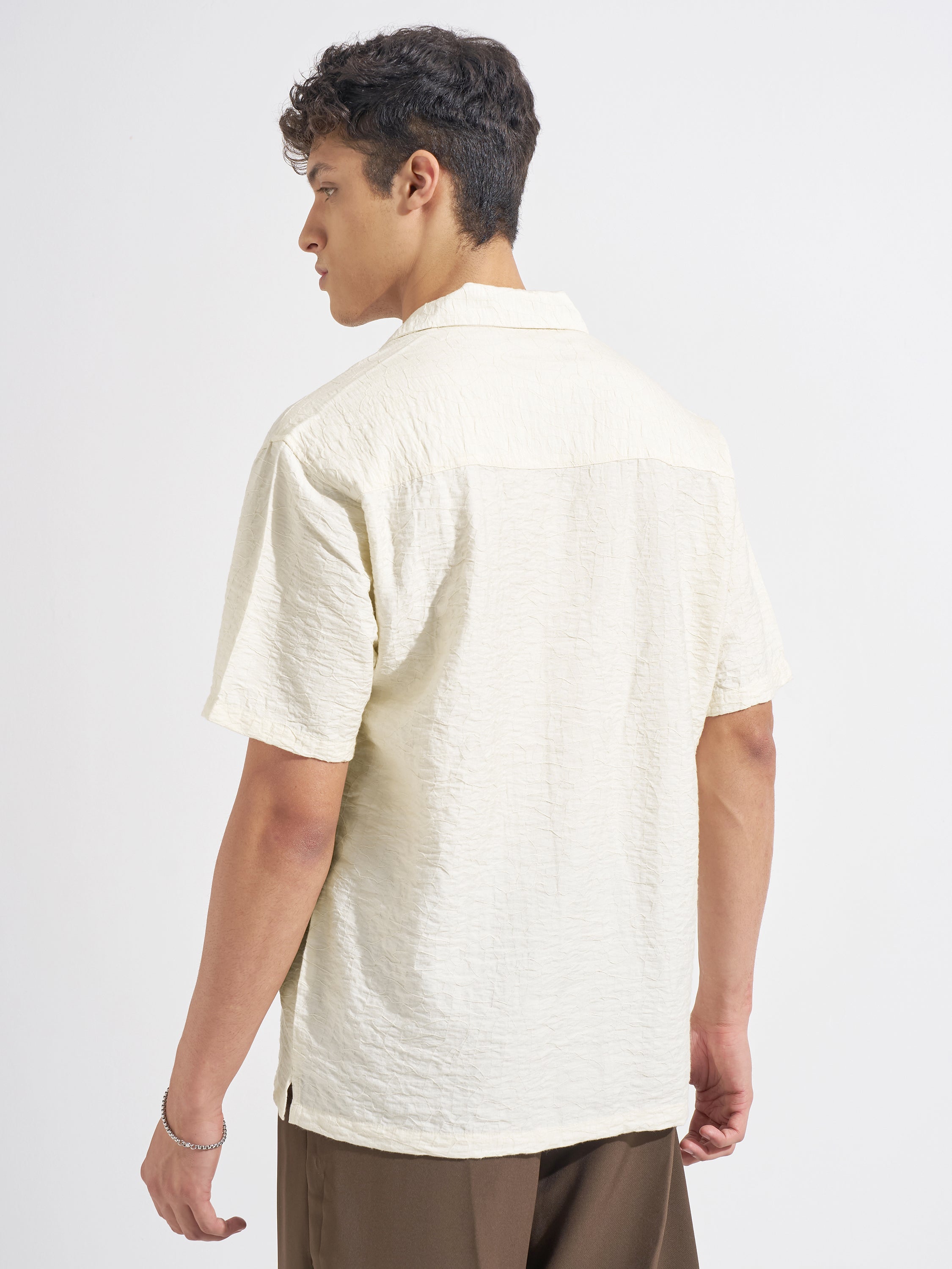 Highlander Men Cream Self Design Relaxed Fit Casual Shirt