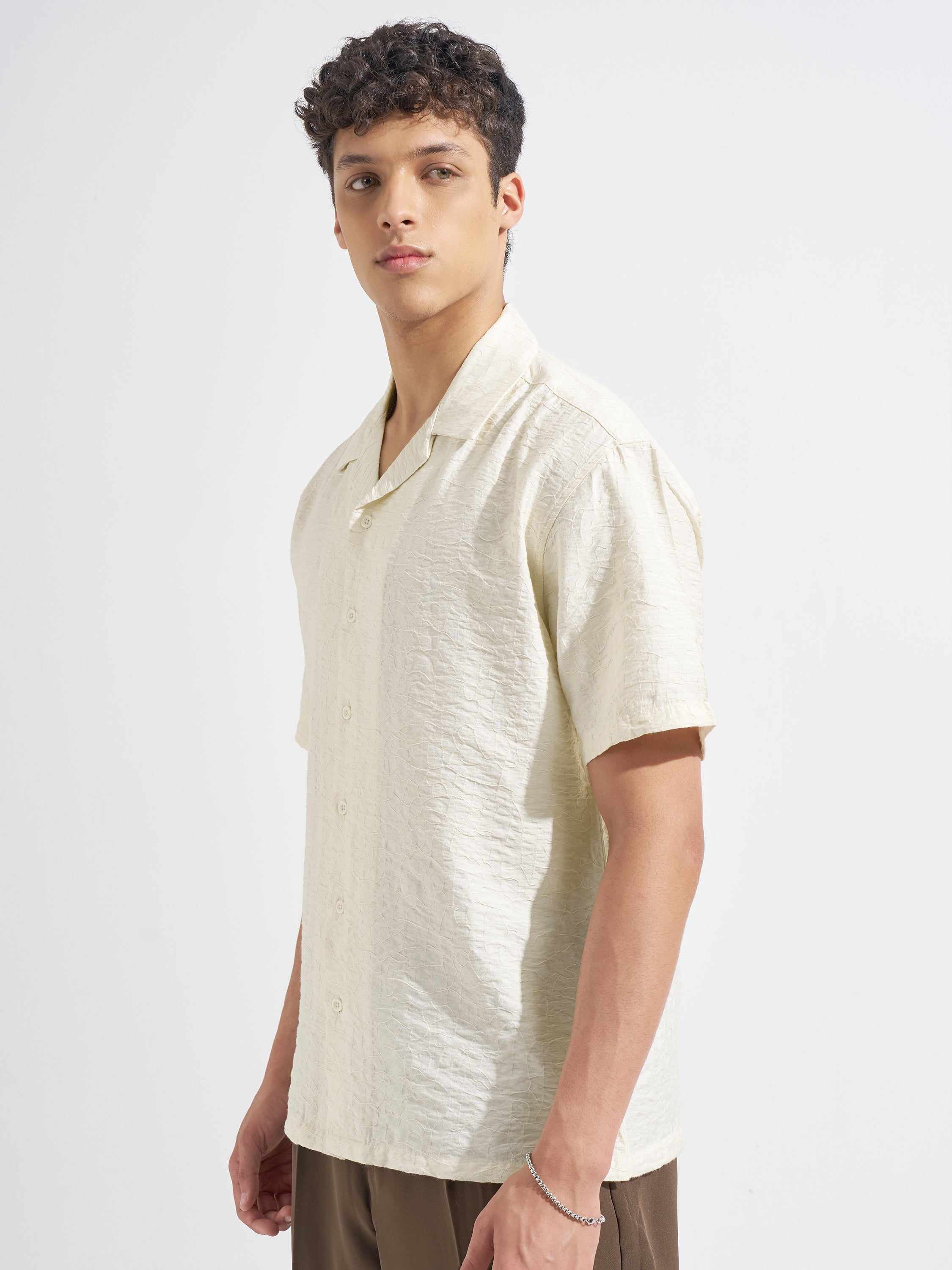 Highlander Men Cream Self Design Relaxed Fit Casual Shirt