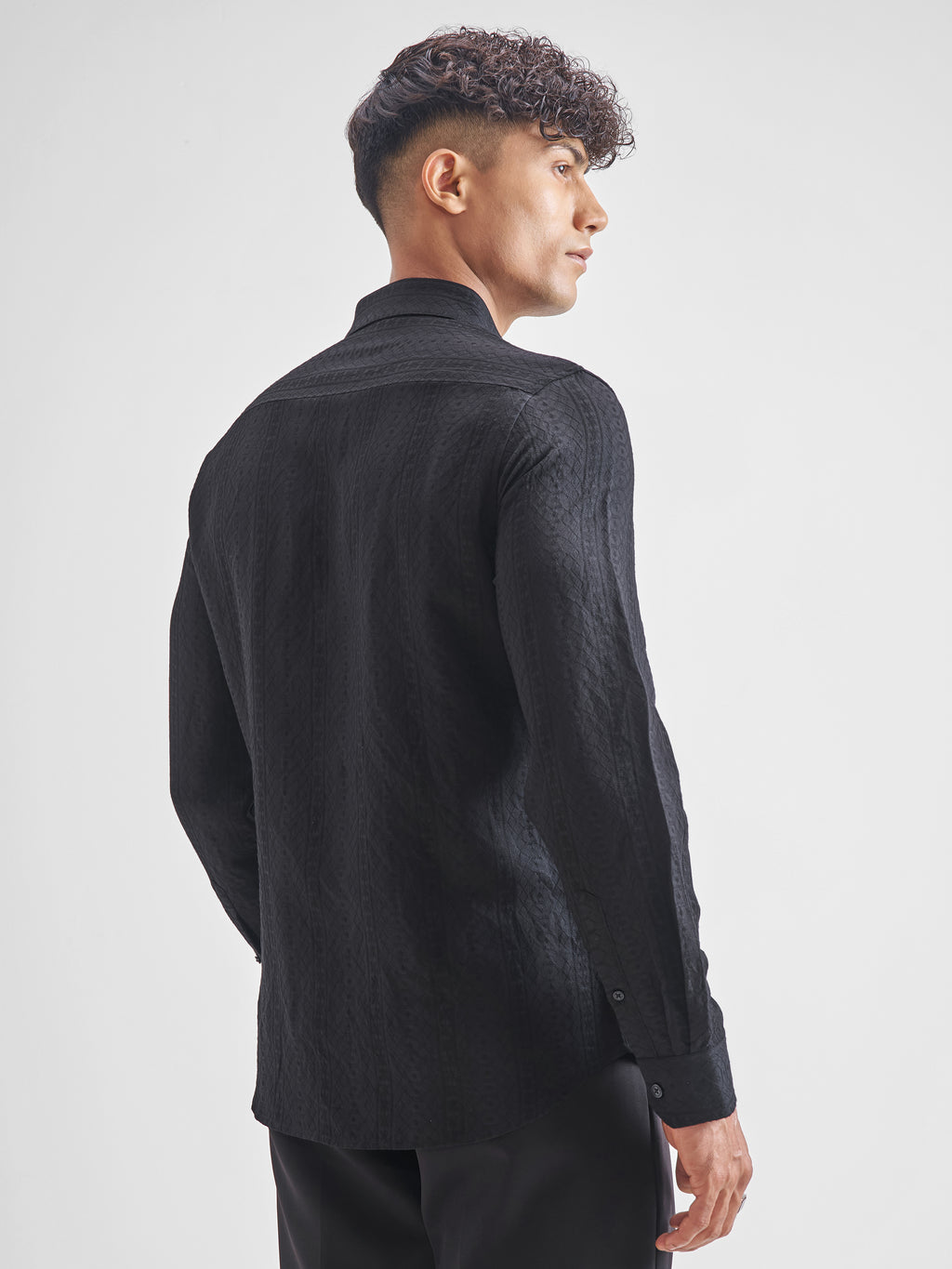 Highlander Men Black Crushed Slim Fit Casual Shirt - Black - Image 3
