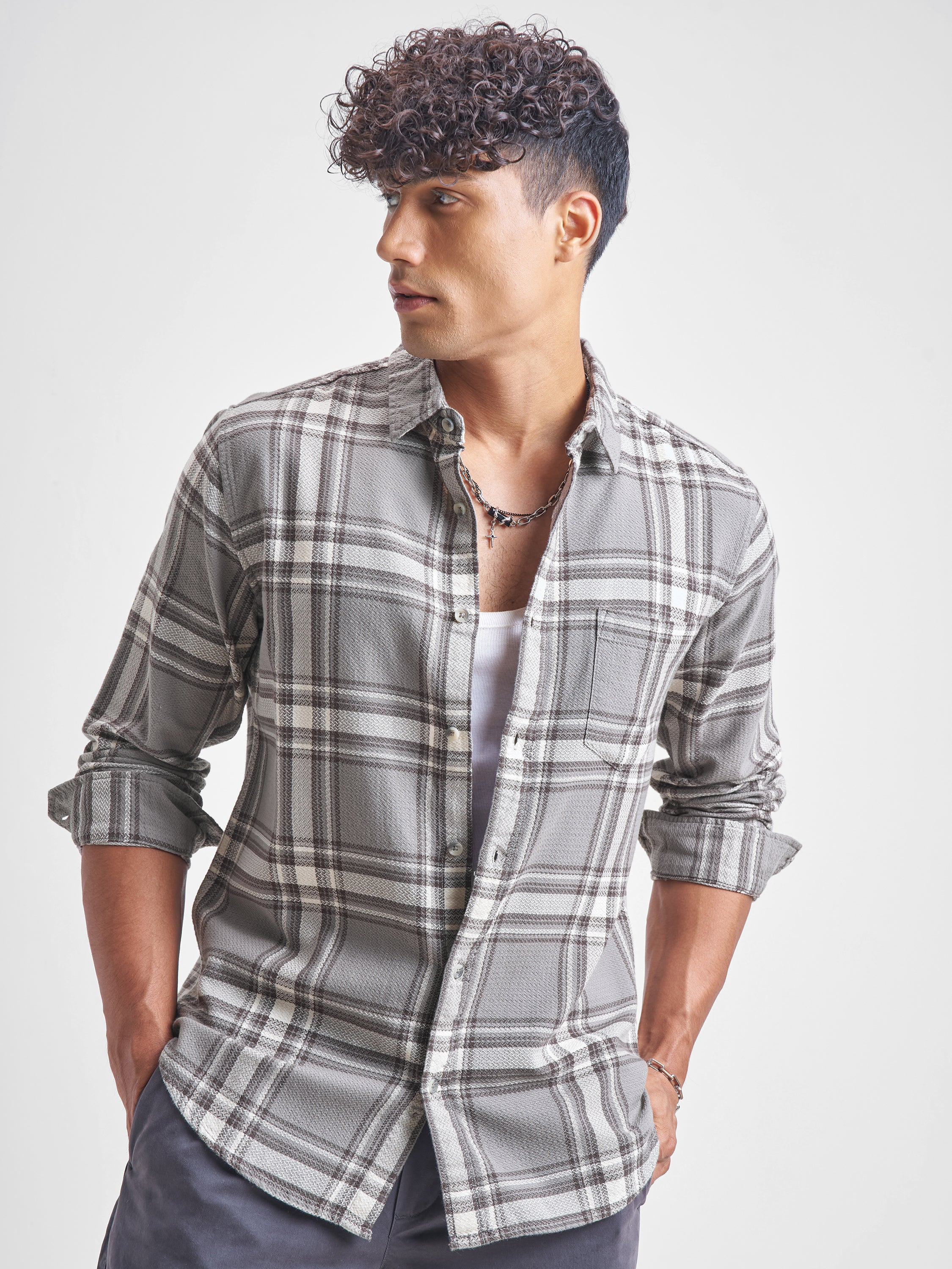 Highlander Men Grey Checked Slim Fit Casual Shirt - Grey - Image 1