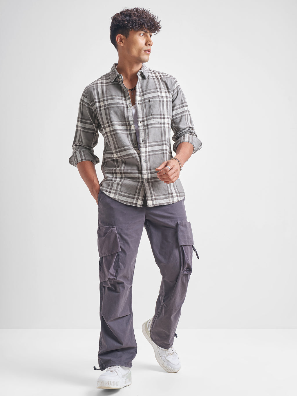 Highlander Men Grey Checked Slim Fit Casual Shirt - Grey - Image 2
