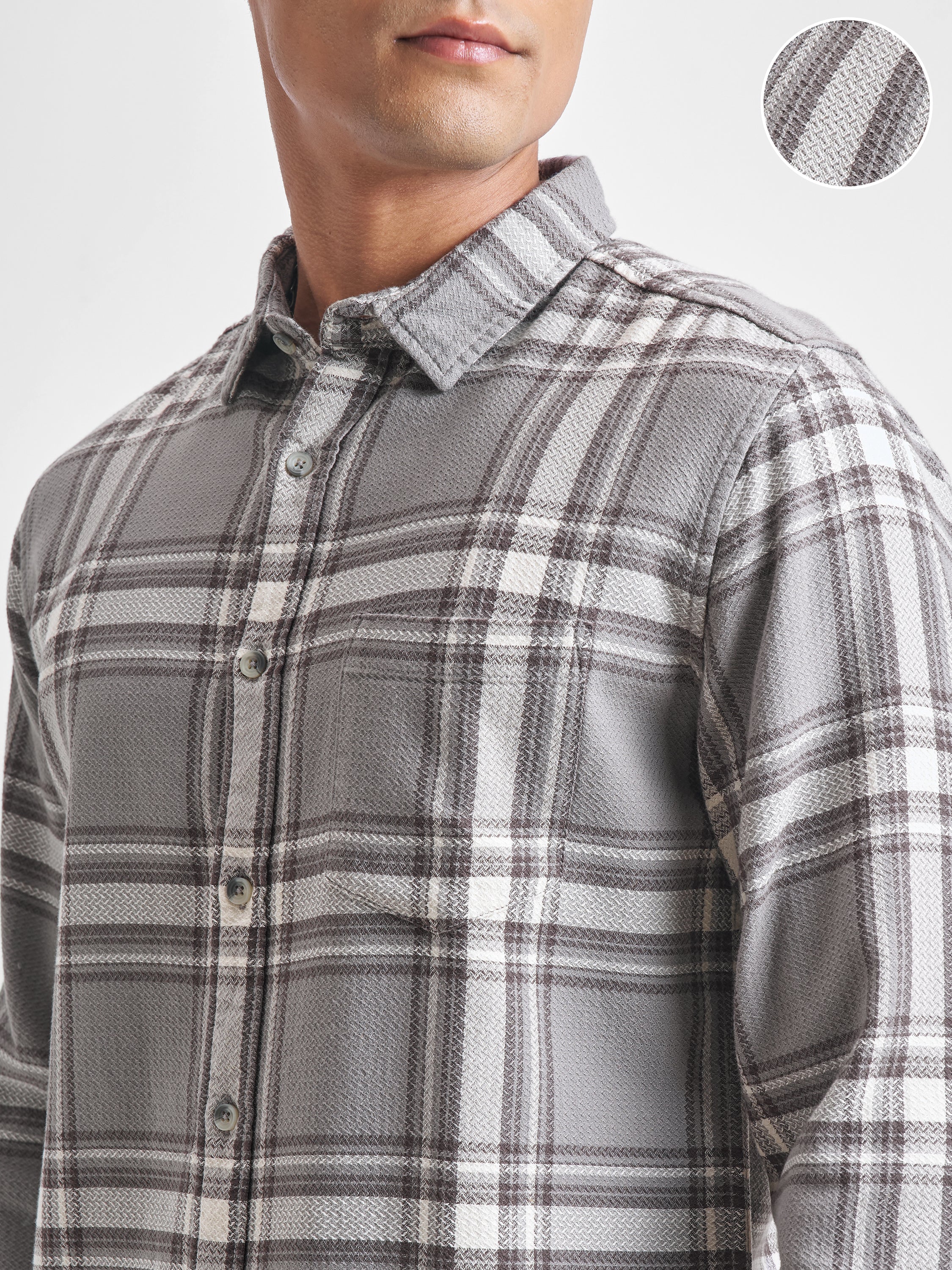 Highlander Men Grey Checked Slim Fit Casual Shirt - Grey - Image 5