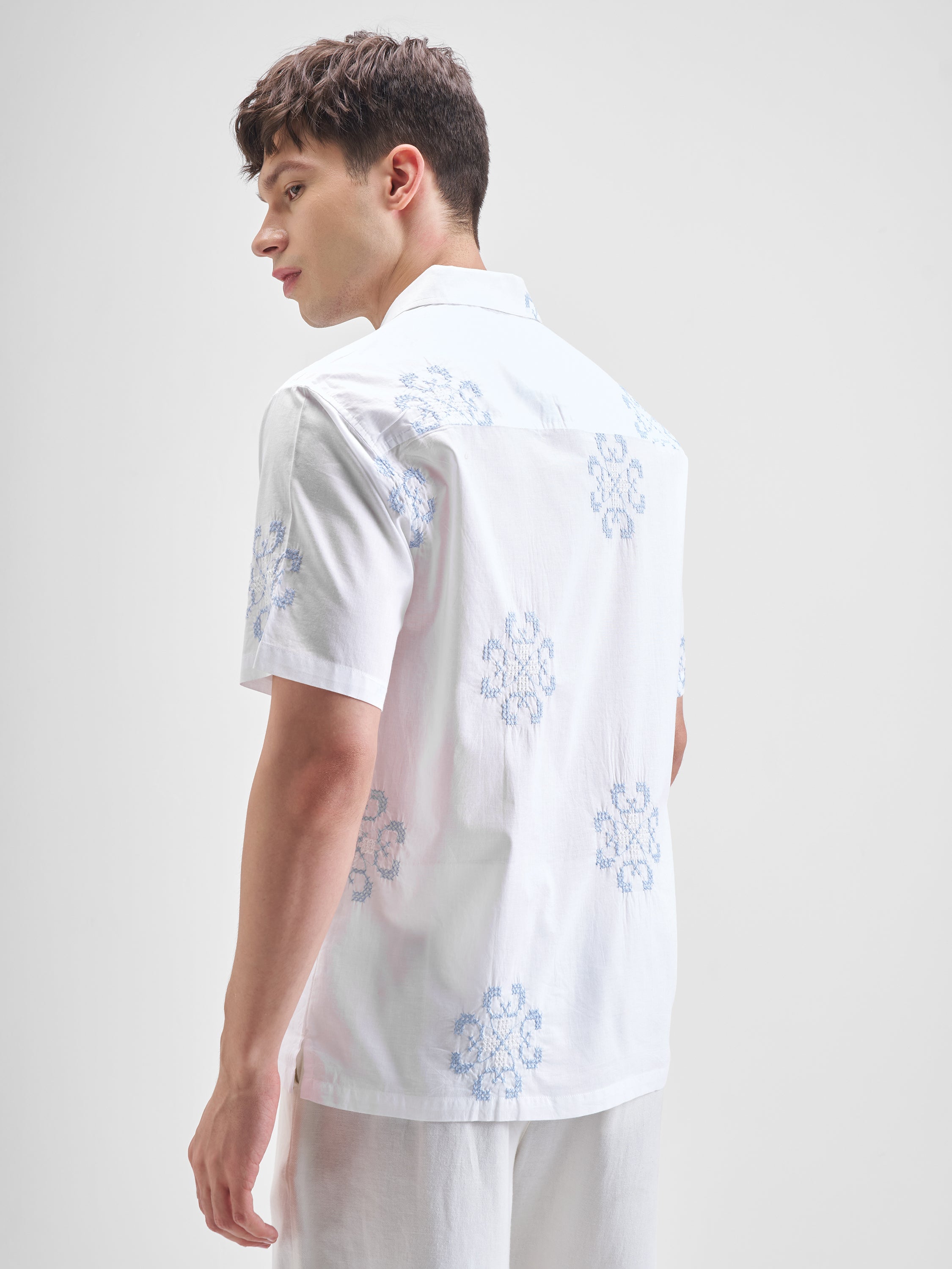 Highlander Men White Self Design Relaxed Fit Casual Shirt - White - Image 3