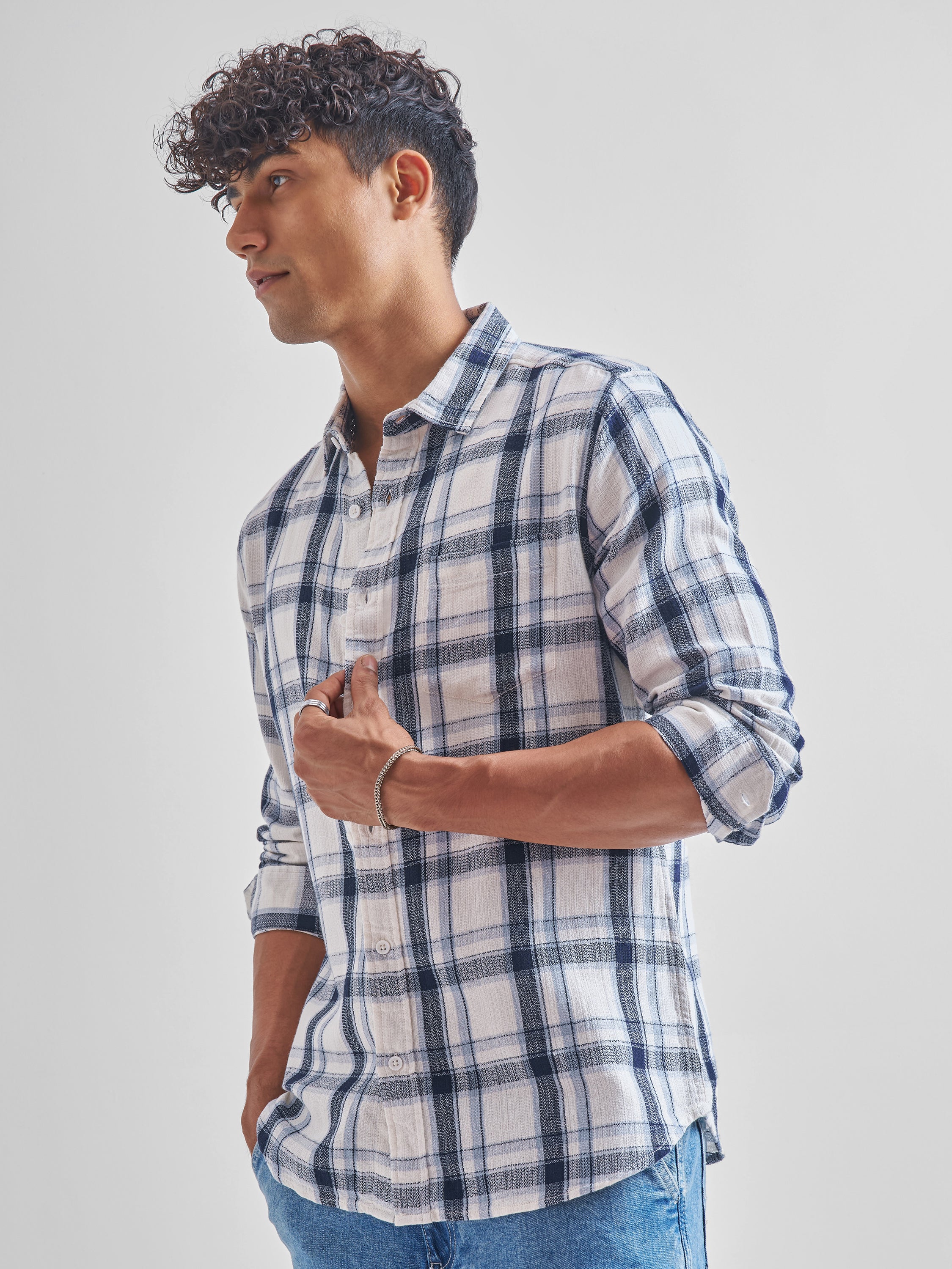 Highlander Men White Checked Slim Fit Casual Shirt - White - Image 4