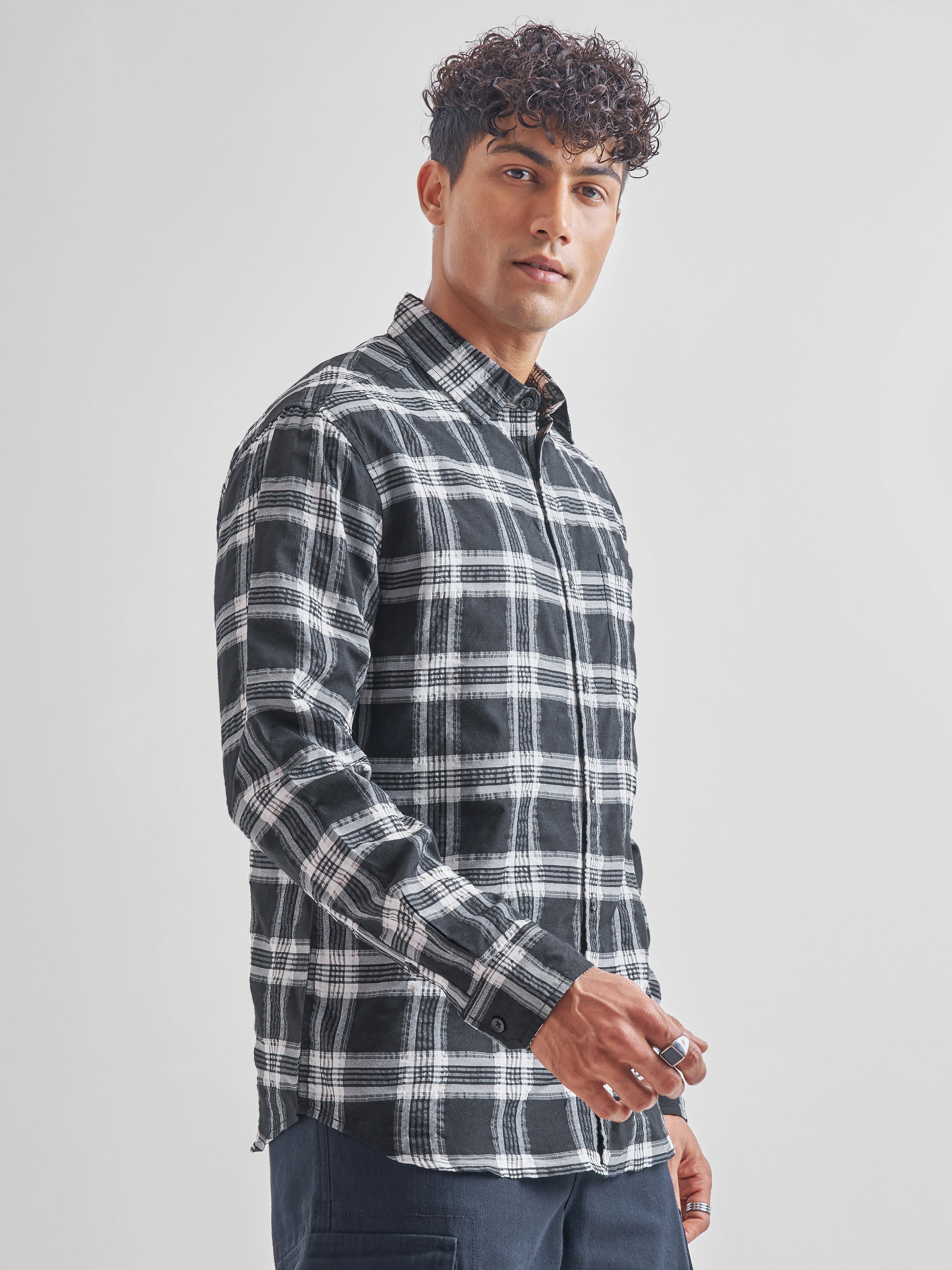 Highlander Men Black Checked Relaxed Fit Casual Shirt - Black - Image 6