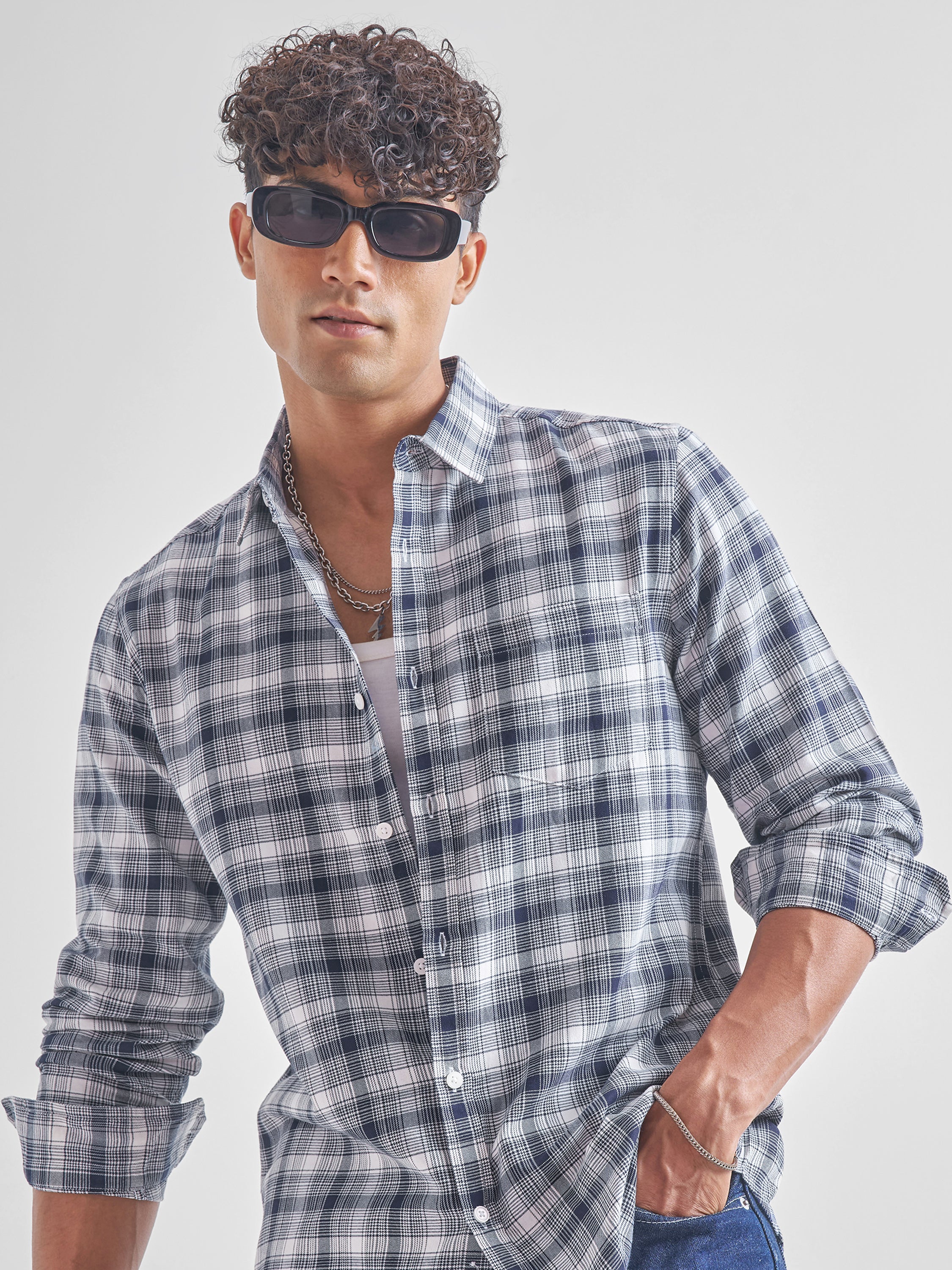 Highlander Men White Checked Slim Fit Casual Shirt - White - Image 1
