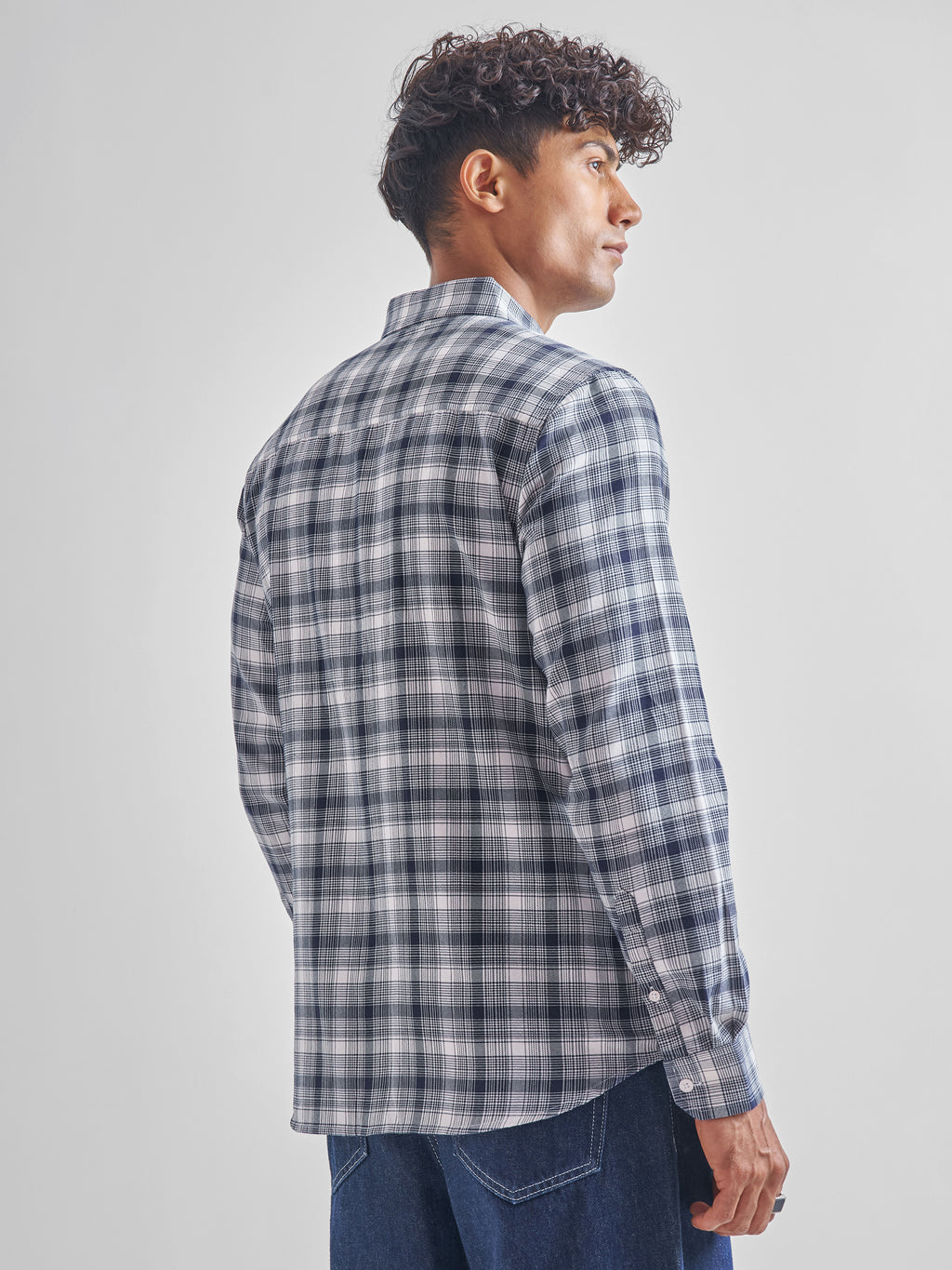 Highlander Men White Checked Slim Fit Casual Shirt - White - Image 3