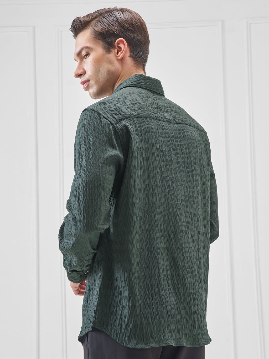 Highlander Men Green Self Design Slim Fit Casual Shirt - Green - Image 3