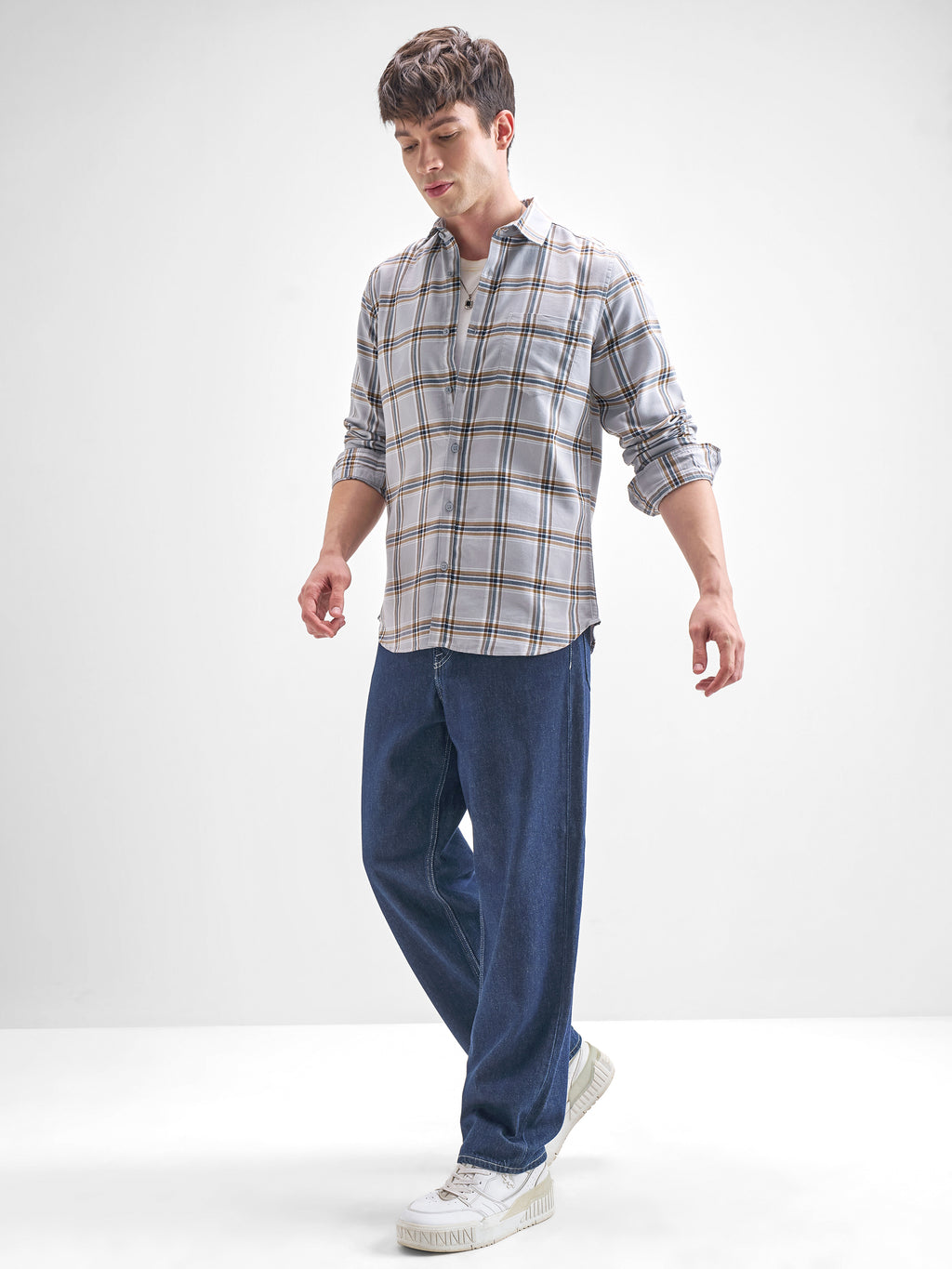 Highlander Men Grey Checked Slim Fit Casual Shirt - Grey - Image 2