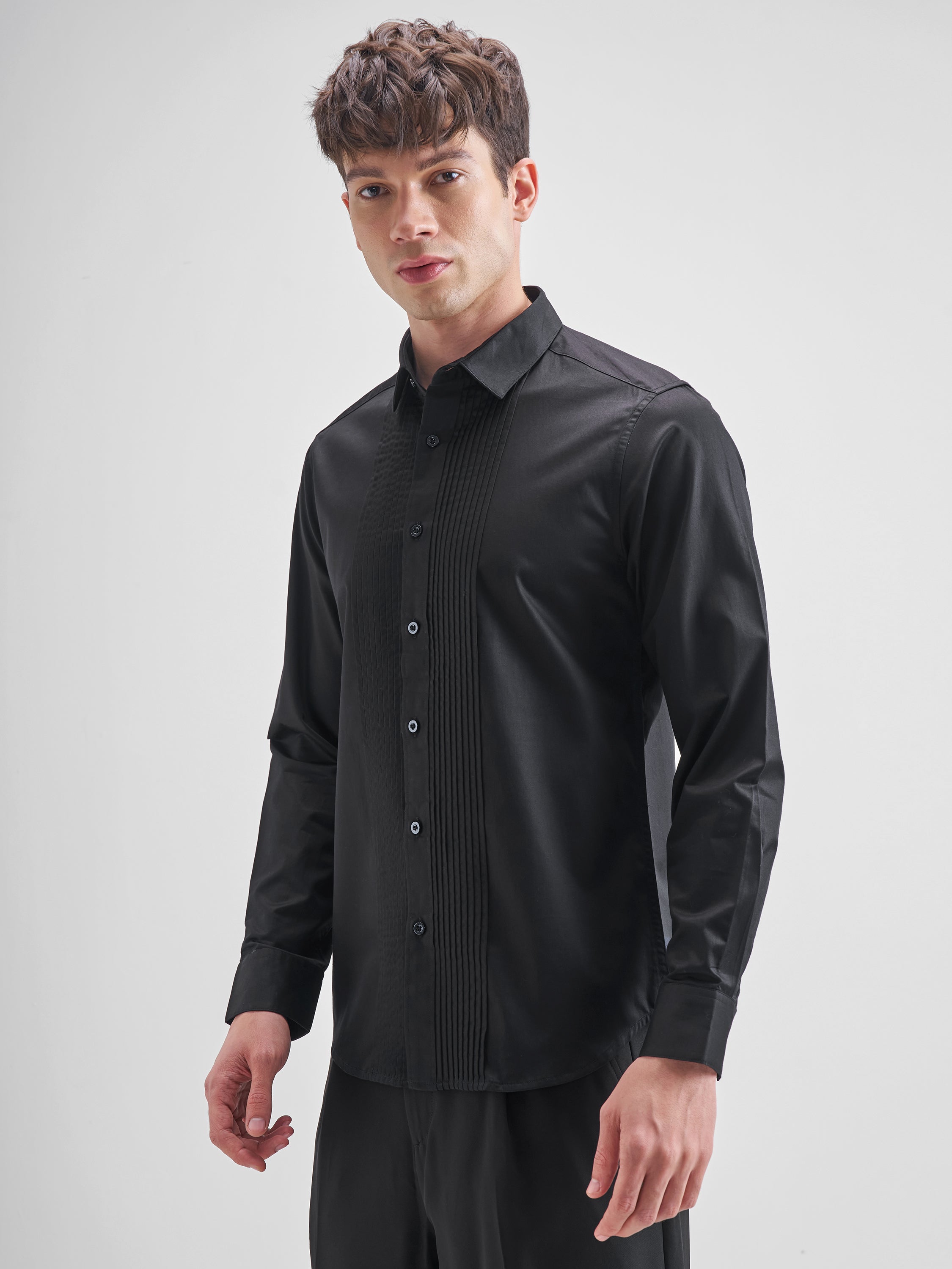 Highlander Men Black Solid Slim Fit Casual Shirt - Black - Image 4