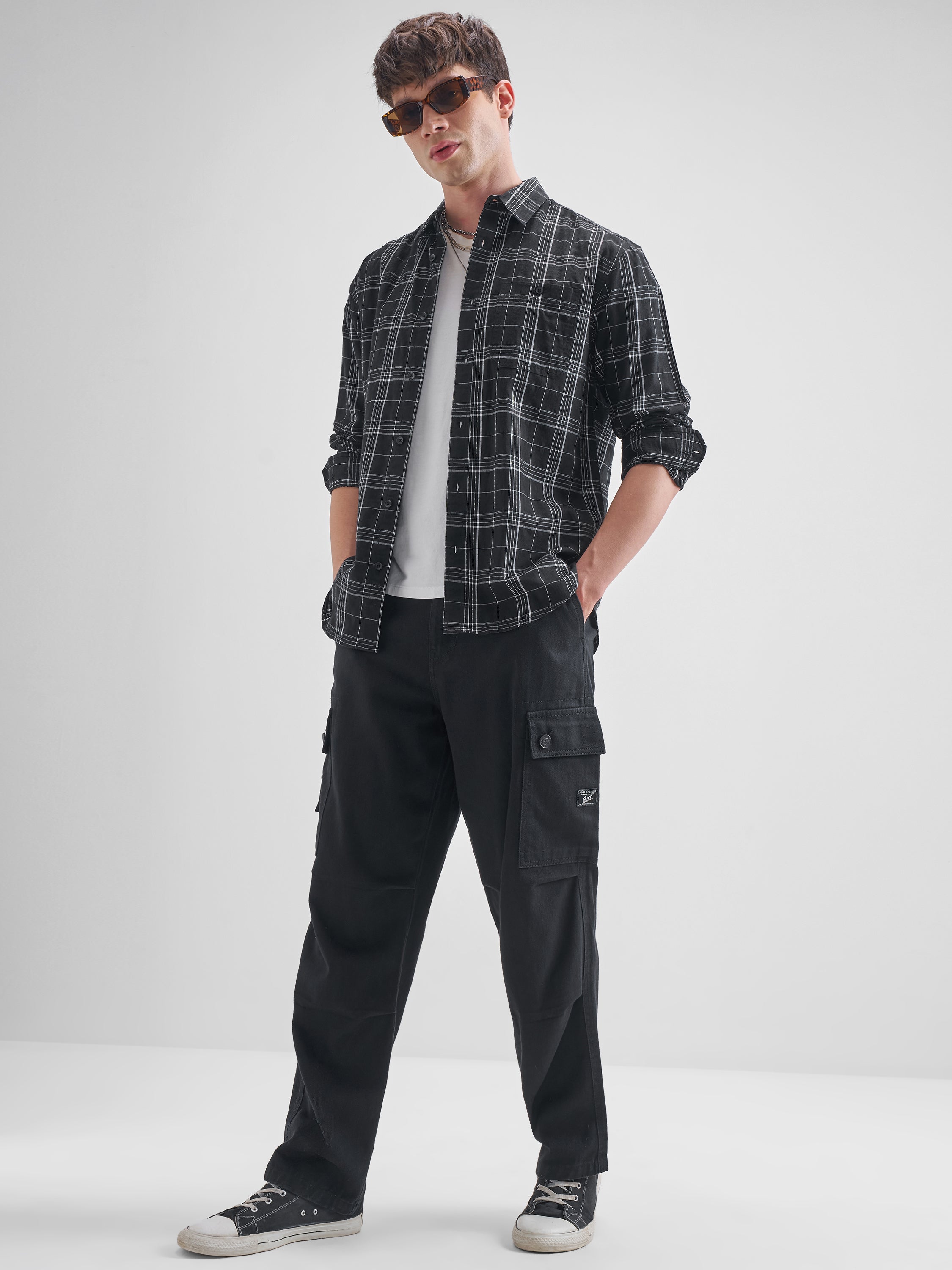 Highlander Men Black Checked Relaxed Fit Casual Shirt - Black - Image 2
