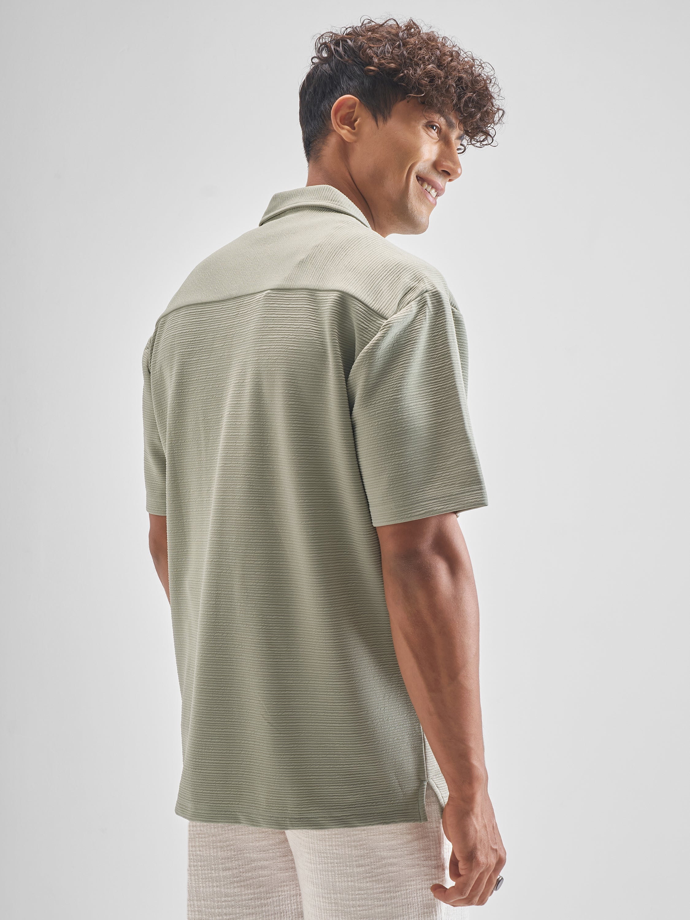 Highlander Men Grey Self Design Relaxed Fit Casual Shirt - Grey - Image 3