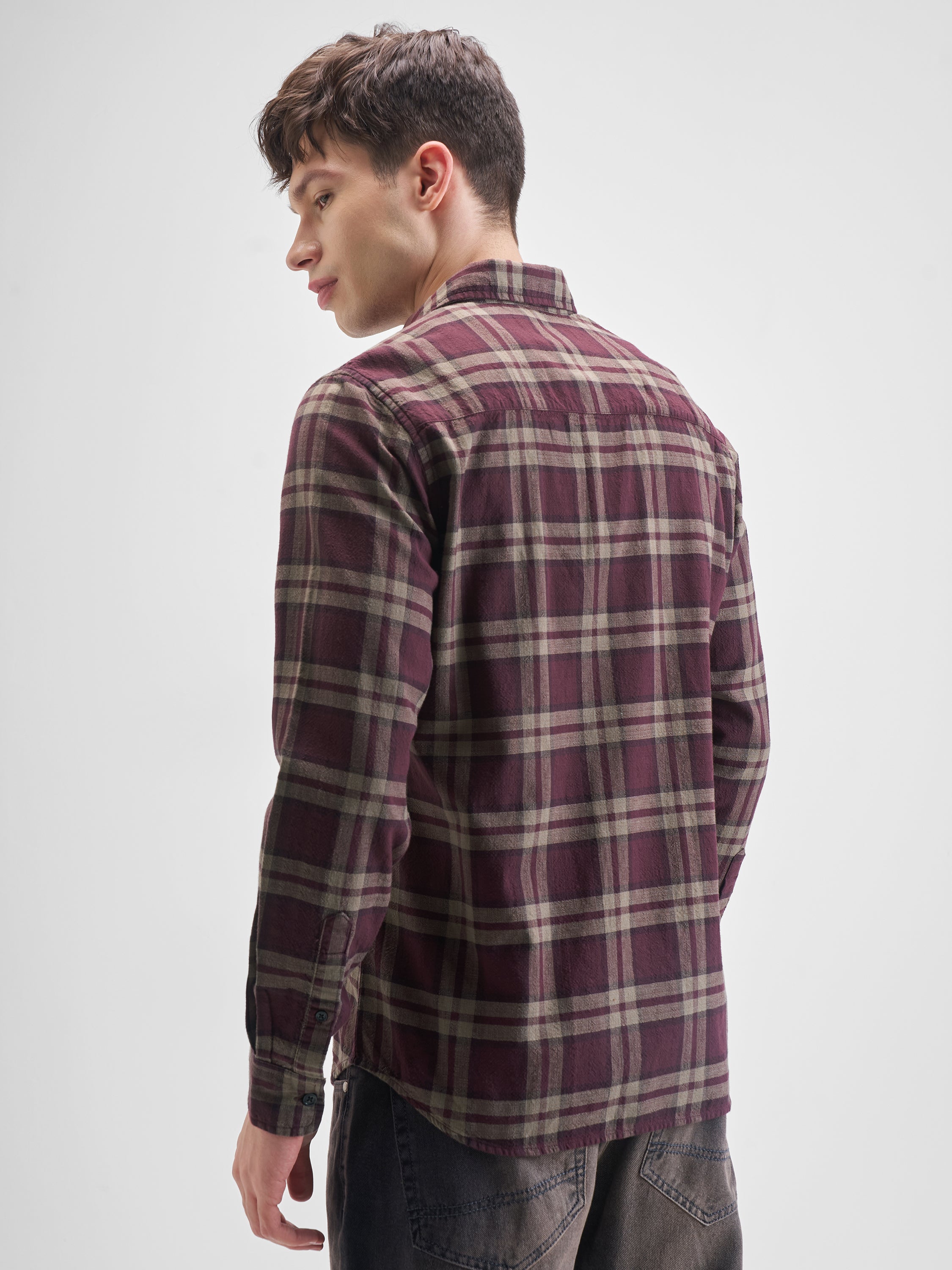 Highlander Men Maroon Checked Slim Fit Casual Shirt - Maroon - Image 3