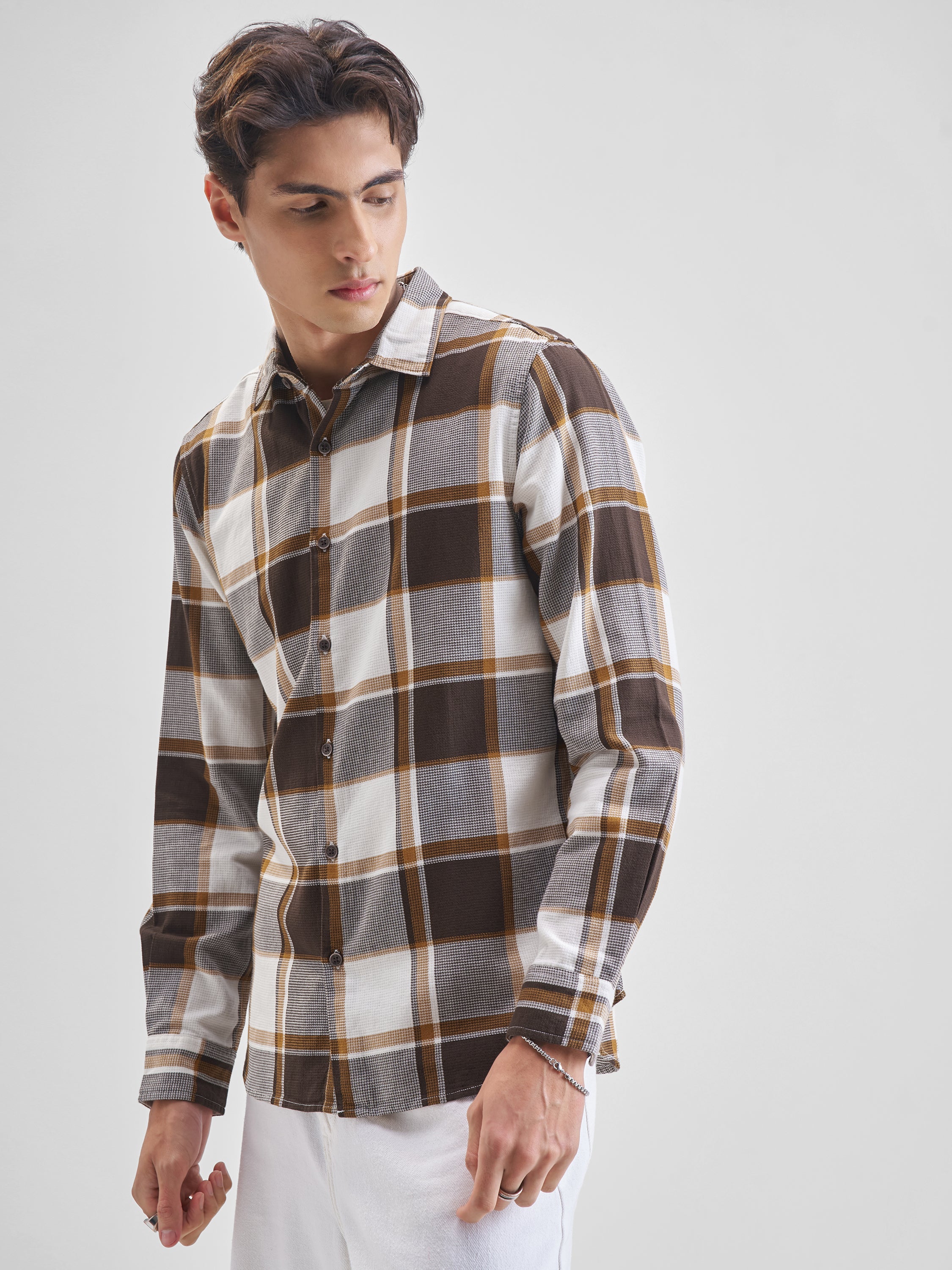Highlander Men Cream Checked Slim Fit Casual Shirt - Cream - Image 4