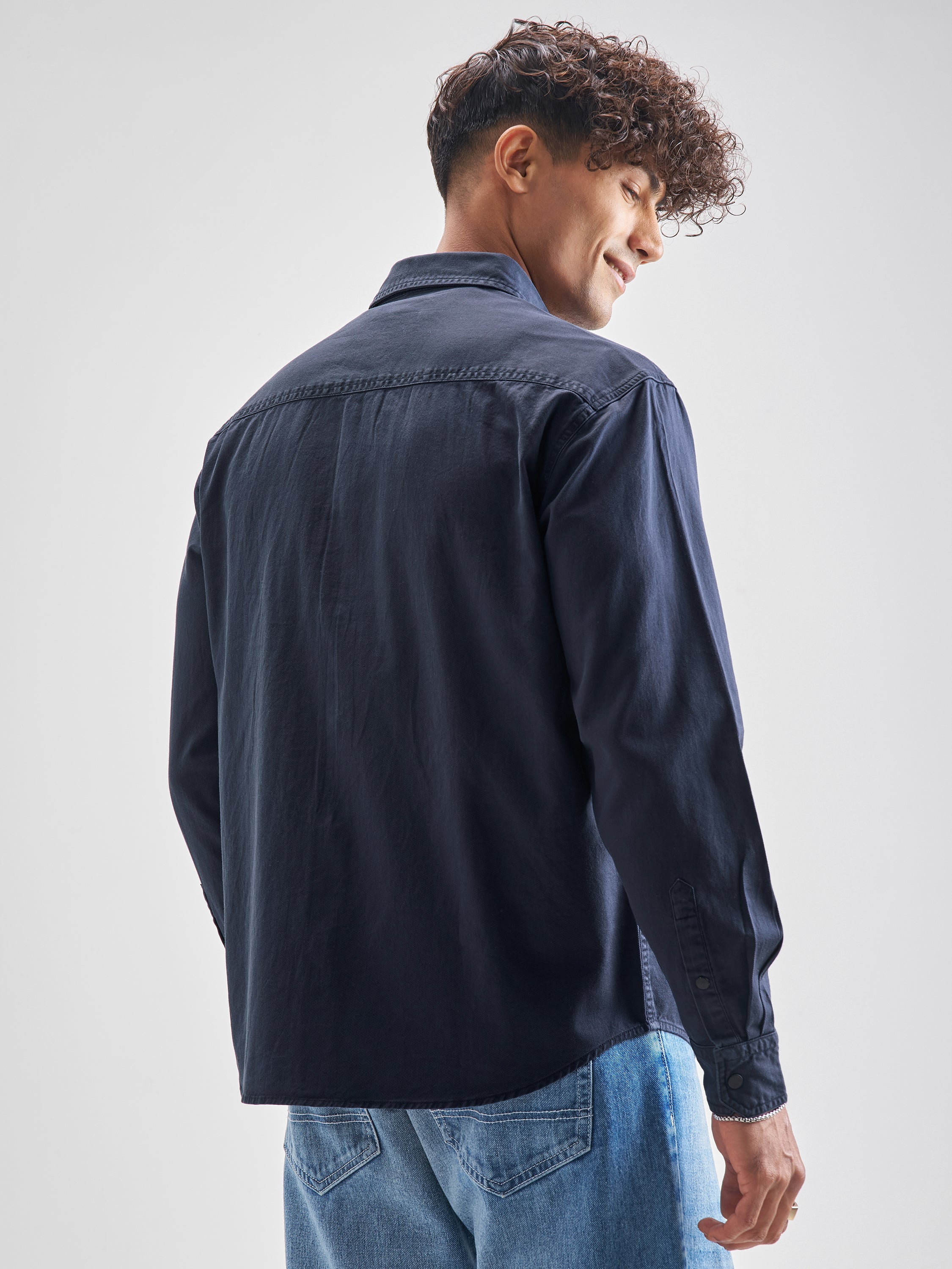 Highlander Men Navy Blue Solid Relaxed Fit Casual Shirt - Navy Blue - Image 3