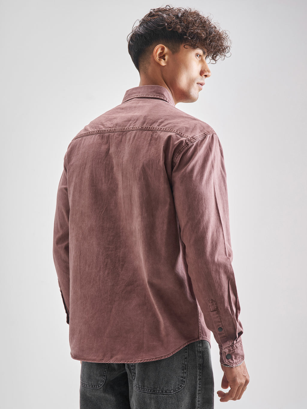 Highlander Men Burgundy Solid Relaxed Fit Casual Shirt - Burgundy - Image 3
