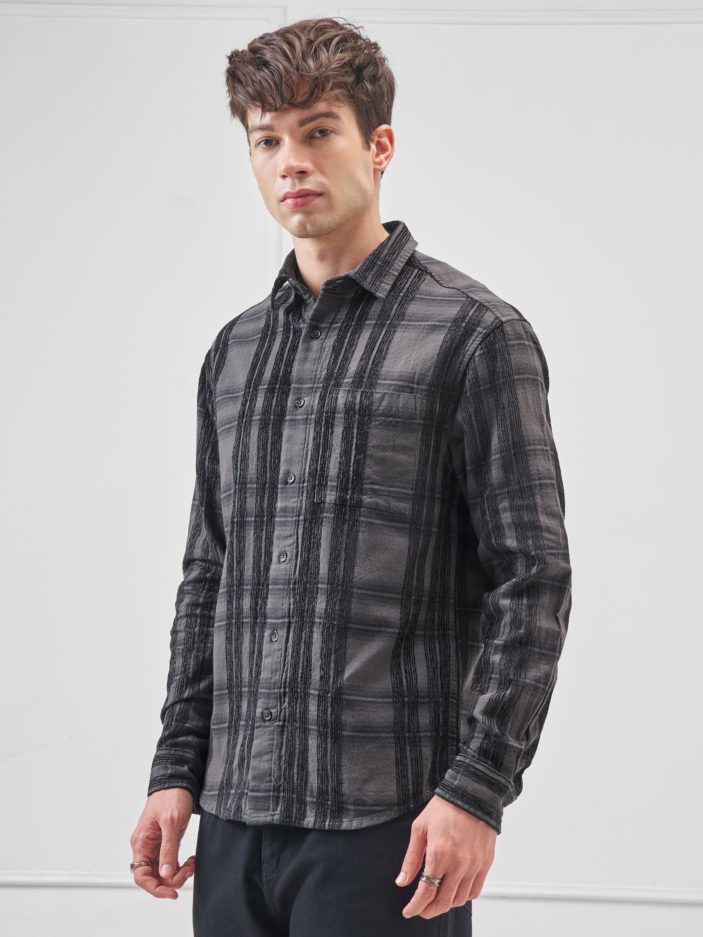 Highlander Men Grey Checked Relaxed Fit Casual Shirt - Grey - Image 4
