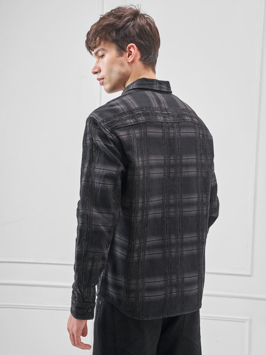 Highlander Men Black Checked Relaxed Fit Casual Shirt - Black - Image 3