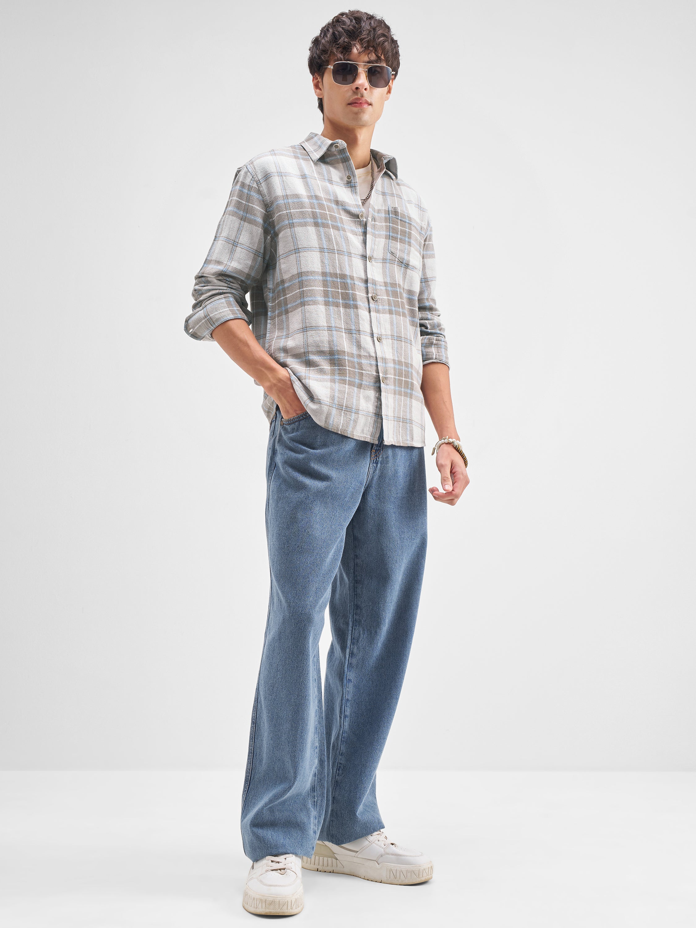 Highlander Men Grey Checked Relaxed Fit Casual Shirt - Grey - Image 2