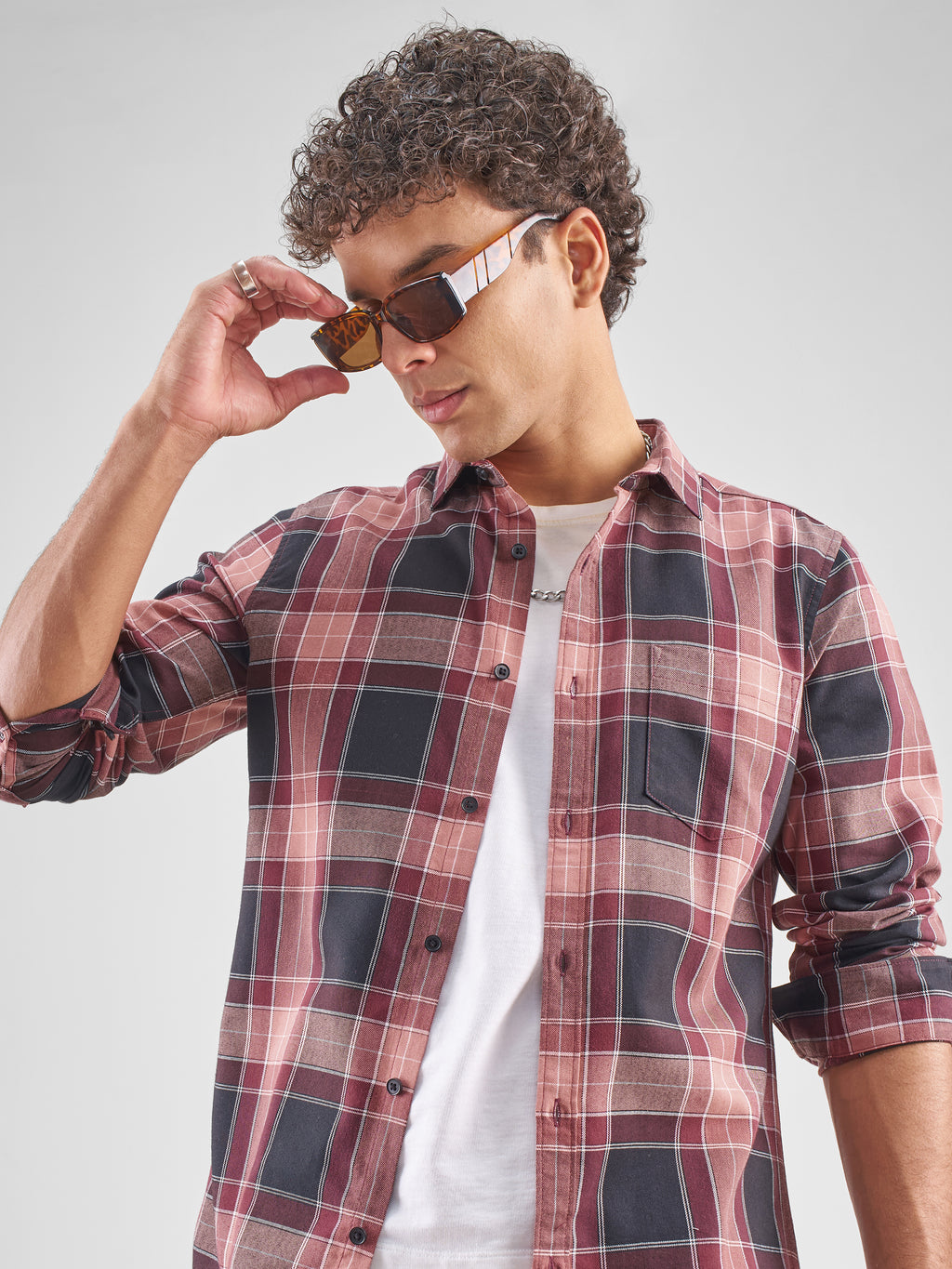 Highlander Men Pink Checked Slim Fit Casual Shirt - Pink - Image 1