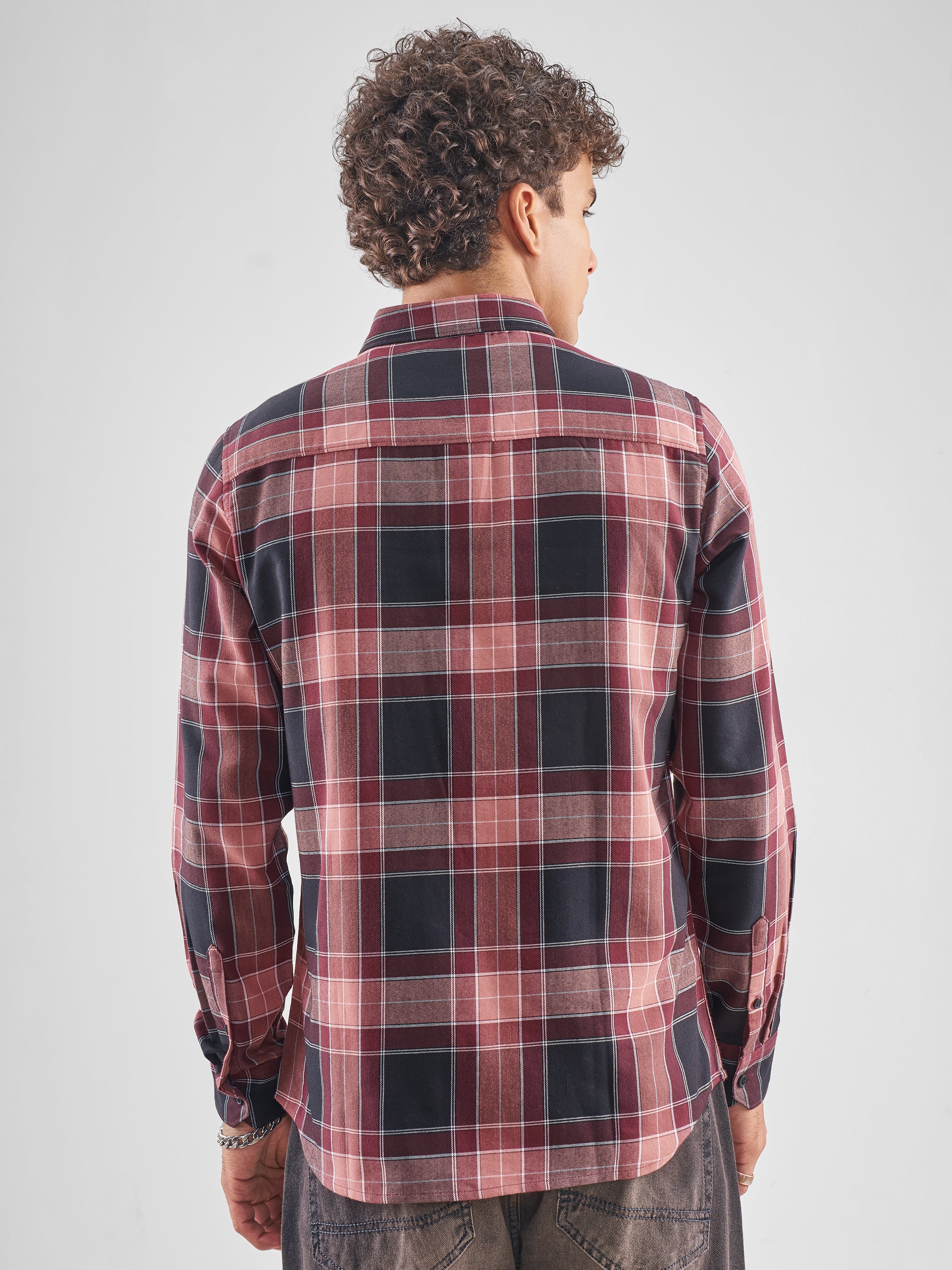 Highlander Men Pink Checked Slim Fit Casual Shirt - Pink - Image 3