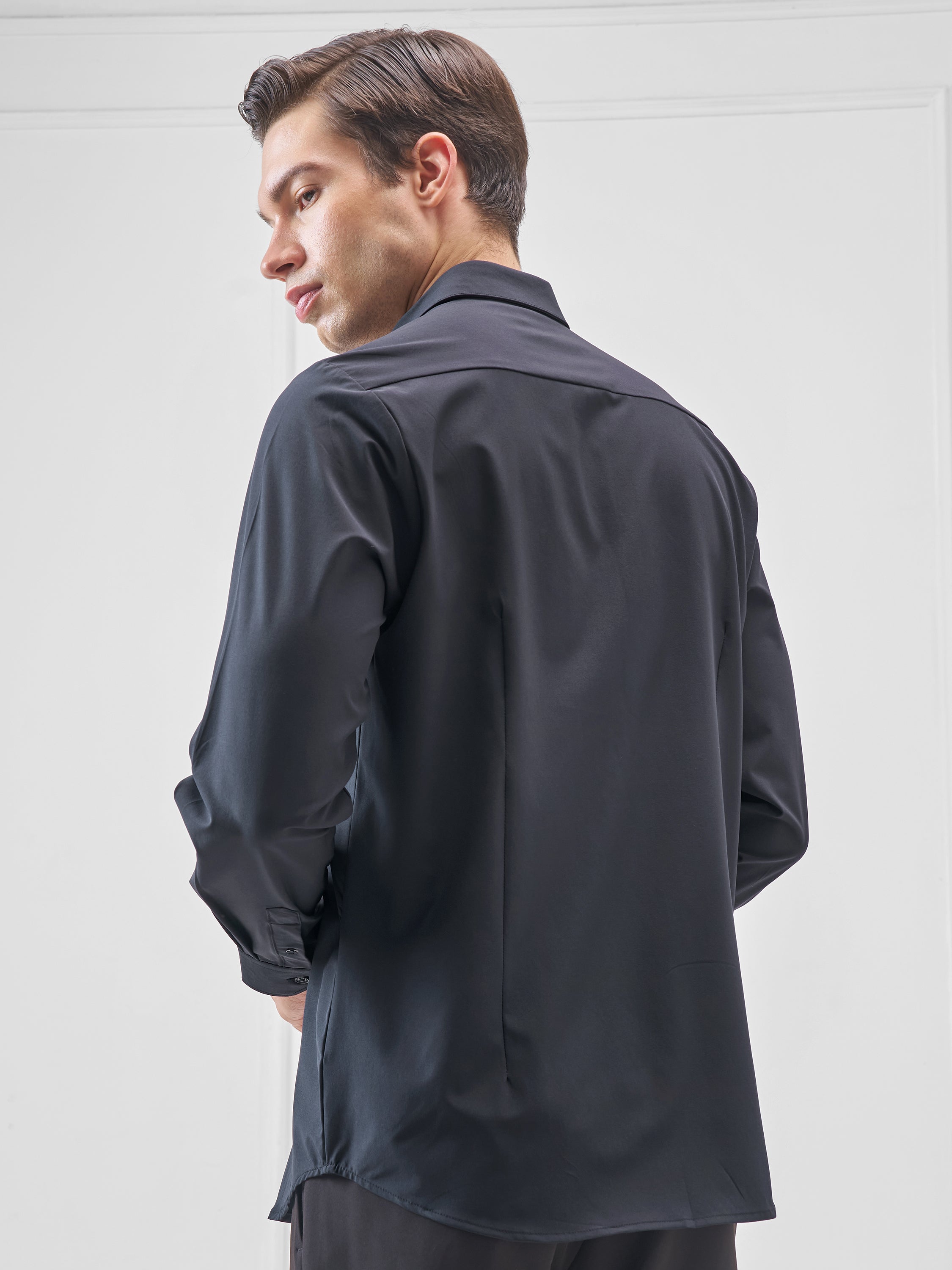 Highlander Men Navy Blue Solid Slim Fit Casual Shirt - Navy Blue - Image 3