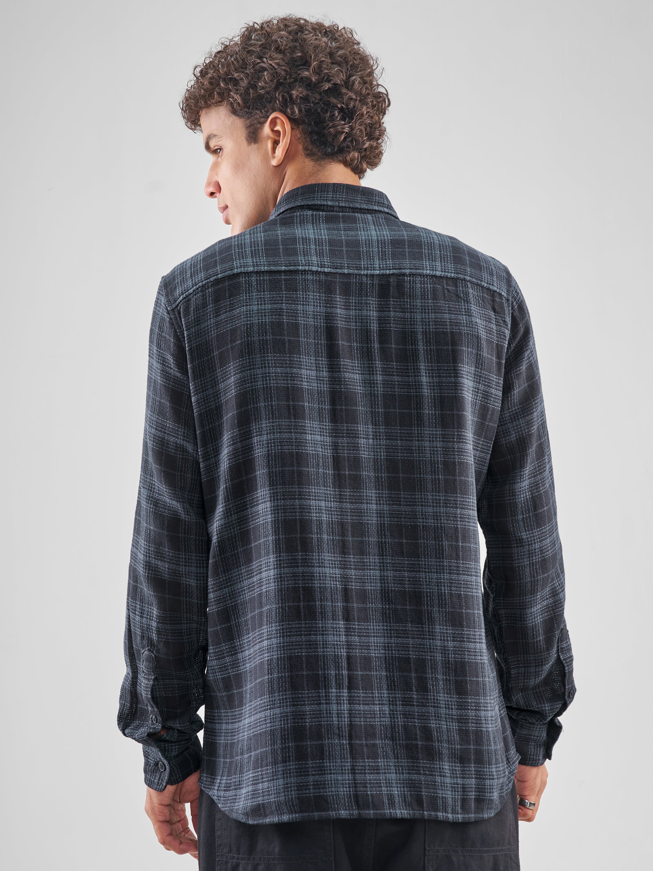 Highlander Men Navy Blue Checked Slim Fit Casual Shirt - Navy Blue - Image 3