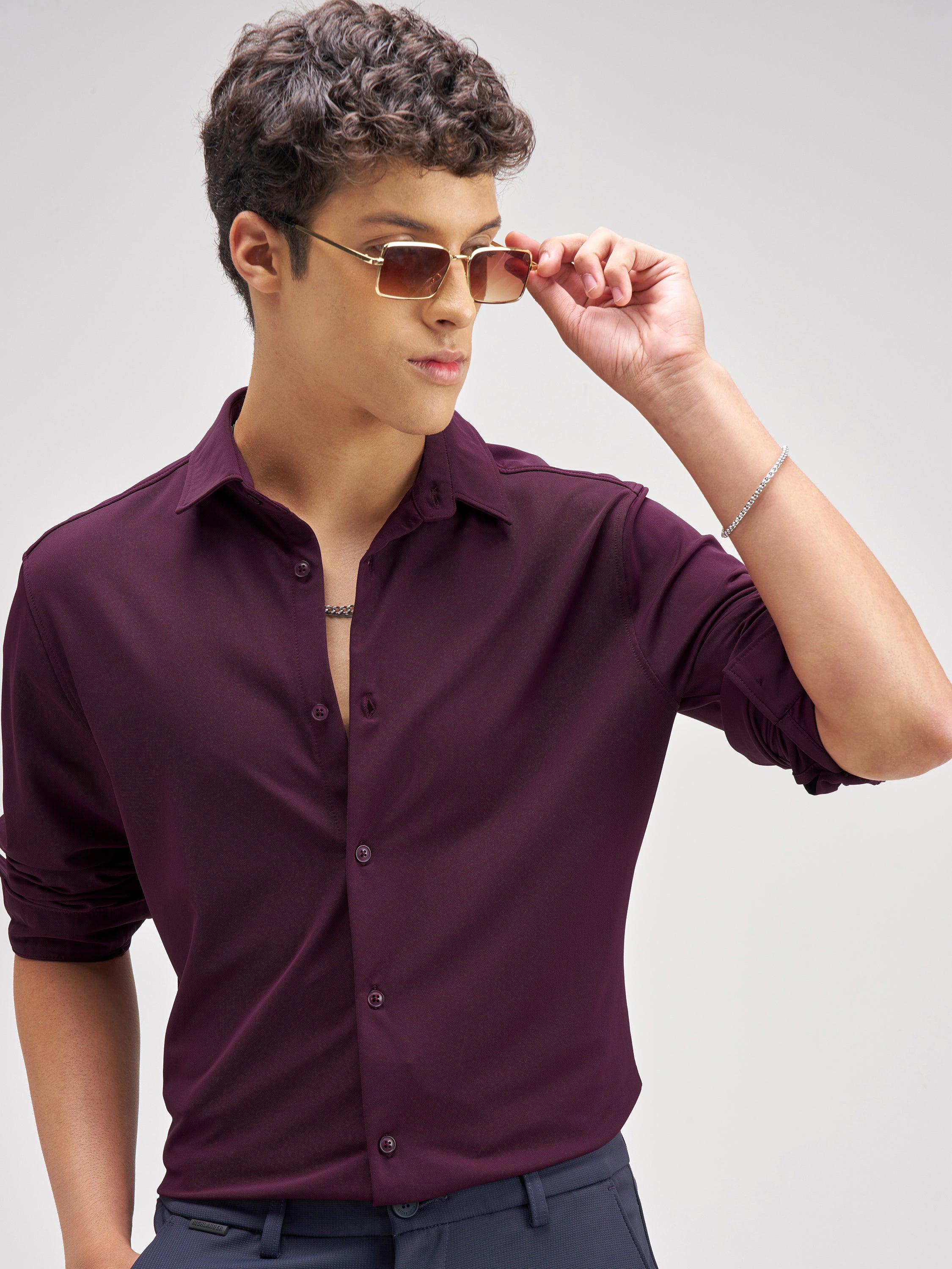 Highlander Men Purple Solid Slim Fit Casual Shirt - Purple - Image 1