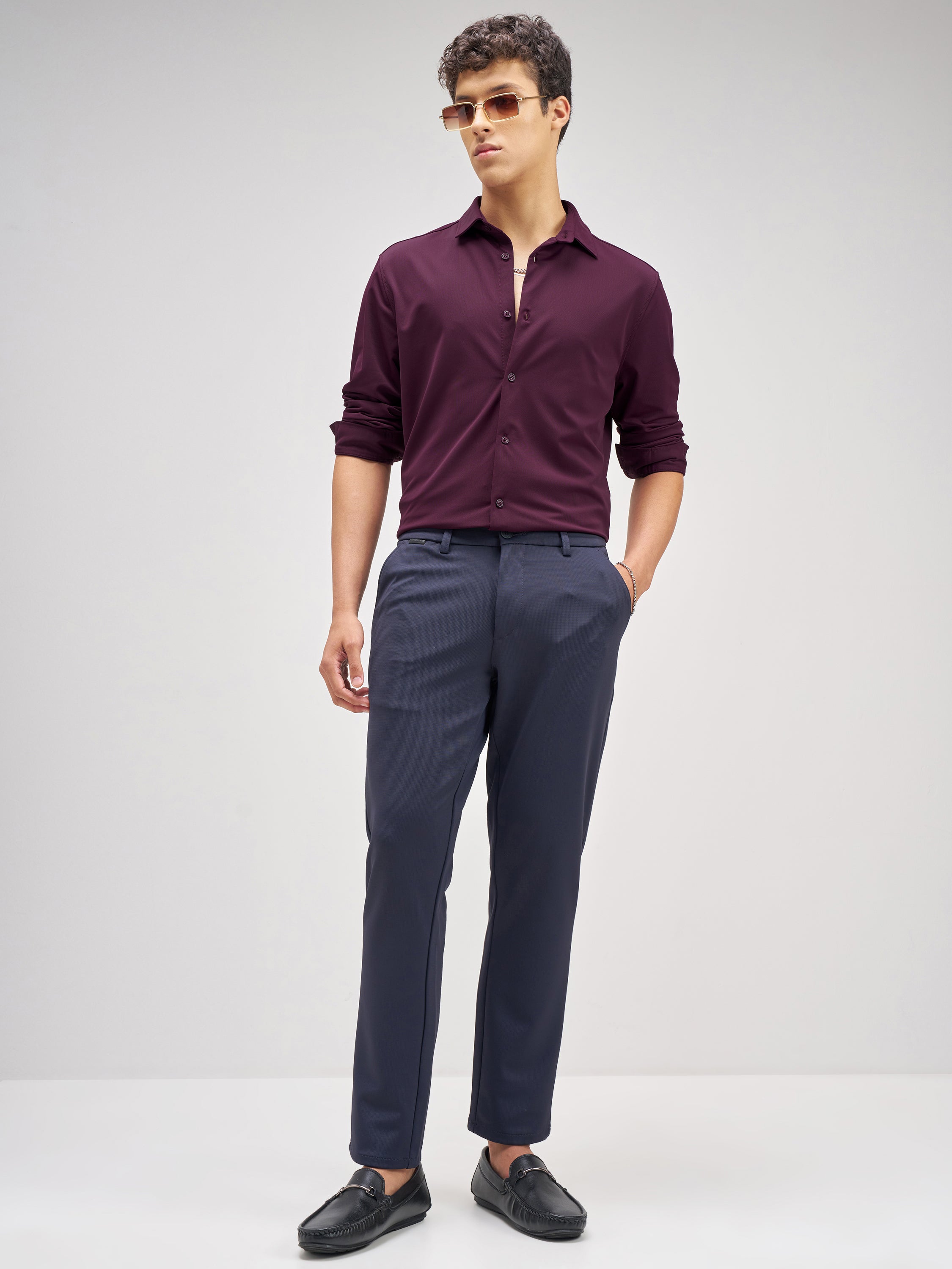Highlander Men Purple Solid Slim Fit Casual Shirt - Purple - Image 2