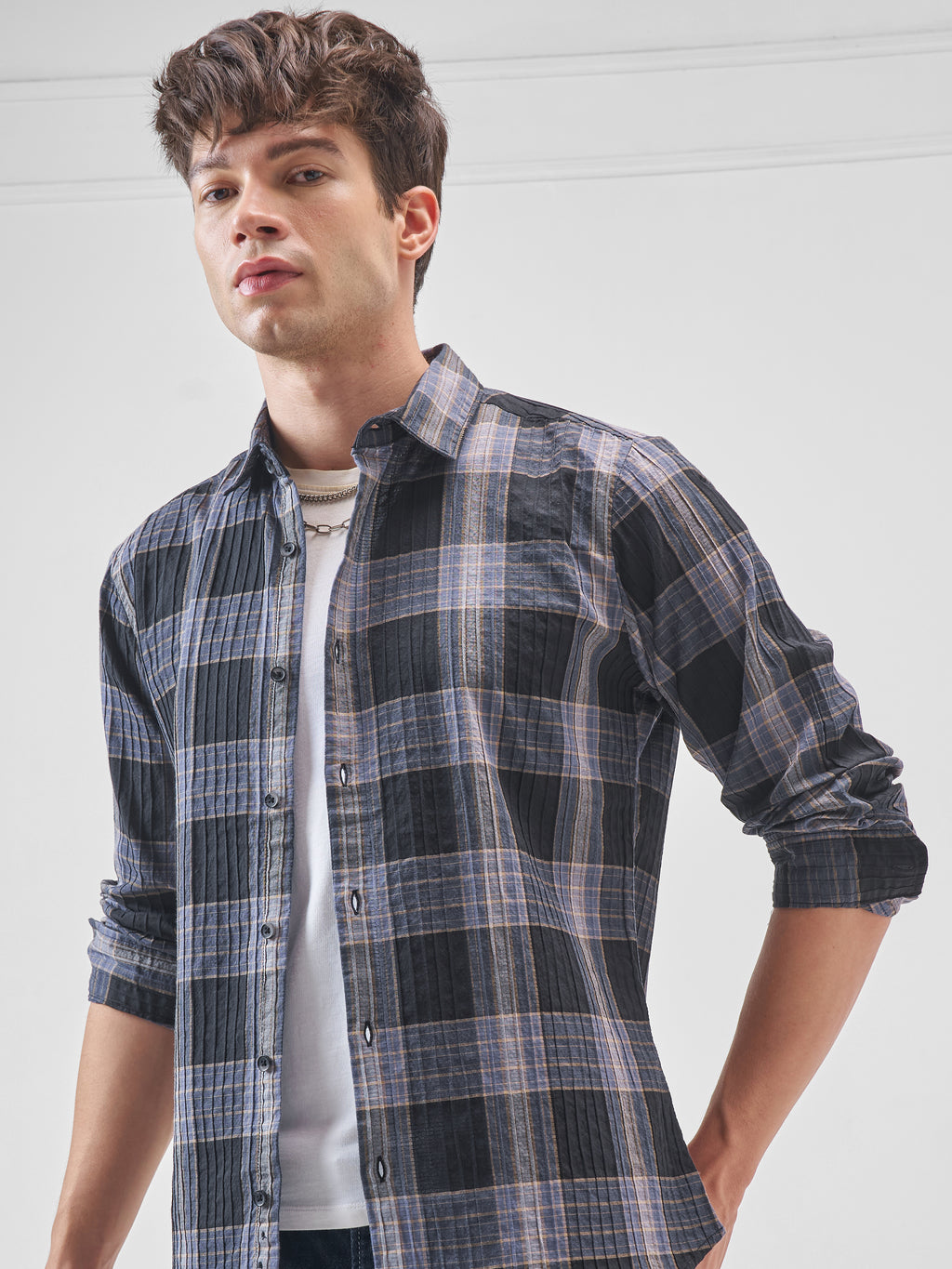 Highlander Men Black Checked Slim Fit Casual Shirt - Black - Image 1