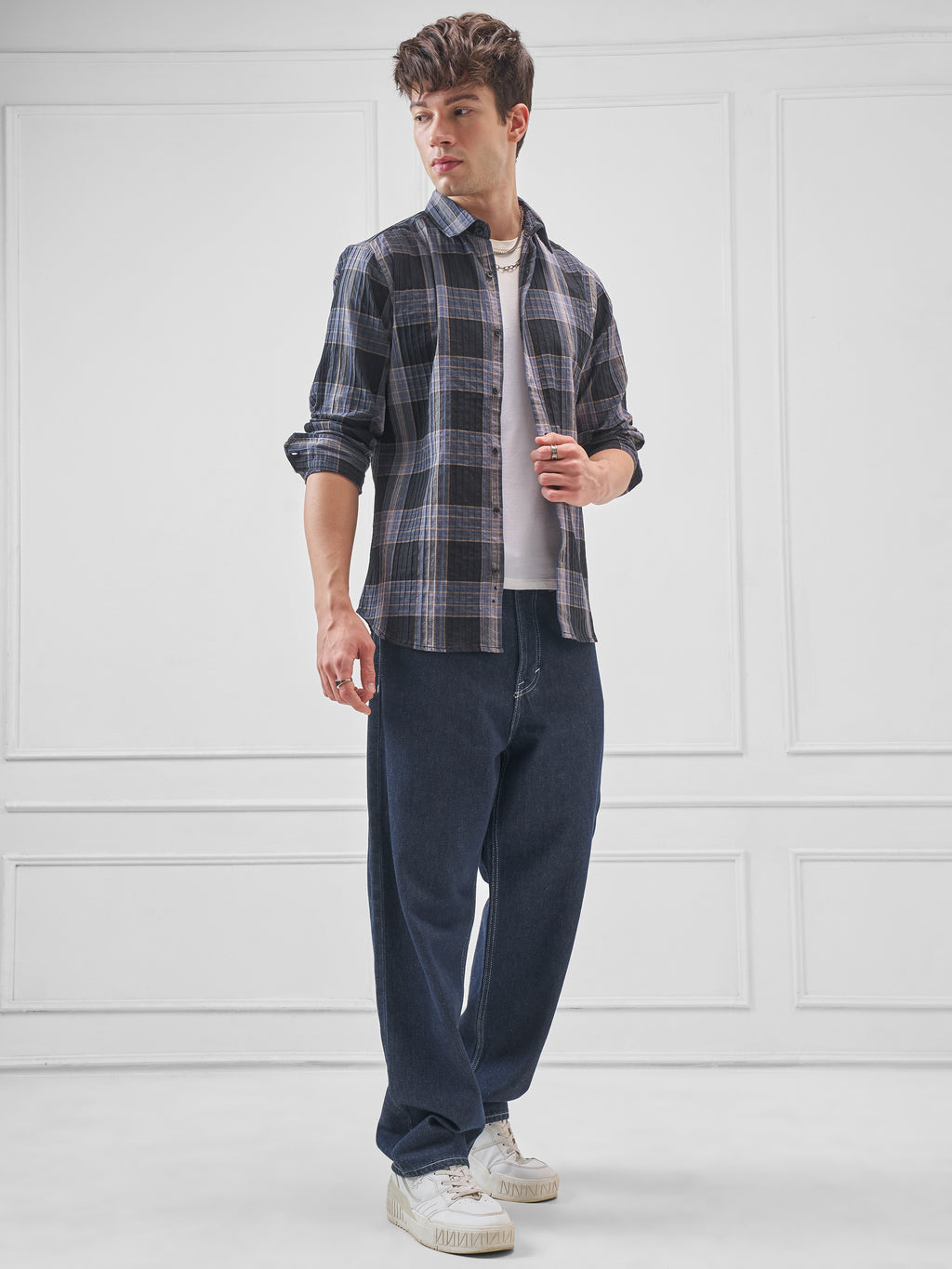 Highlander Men Black Checked Slim Fit Casual Shirt - Black - Image 2