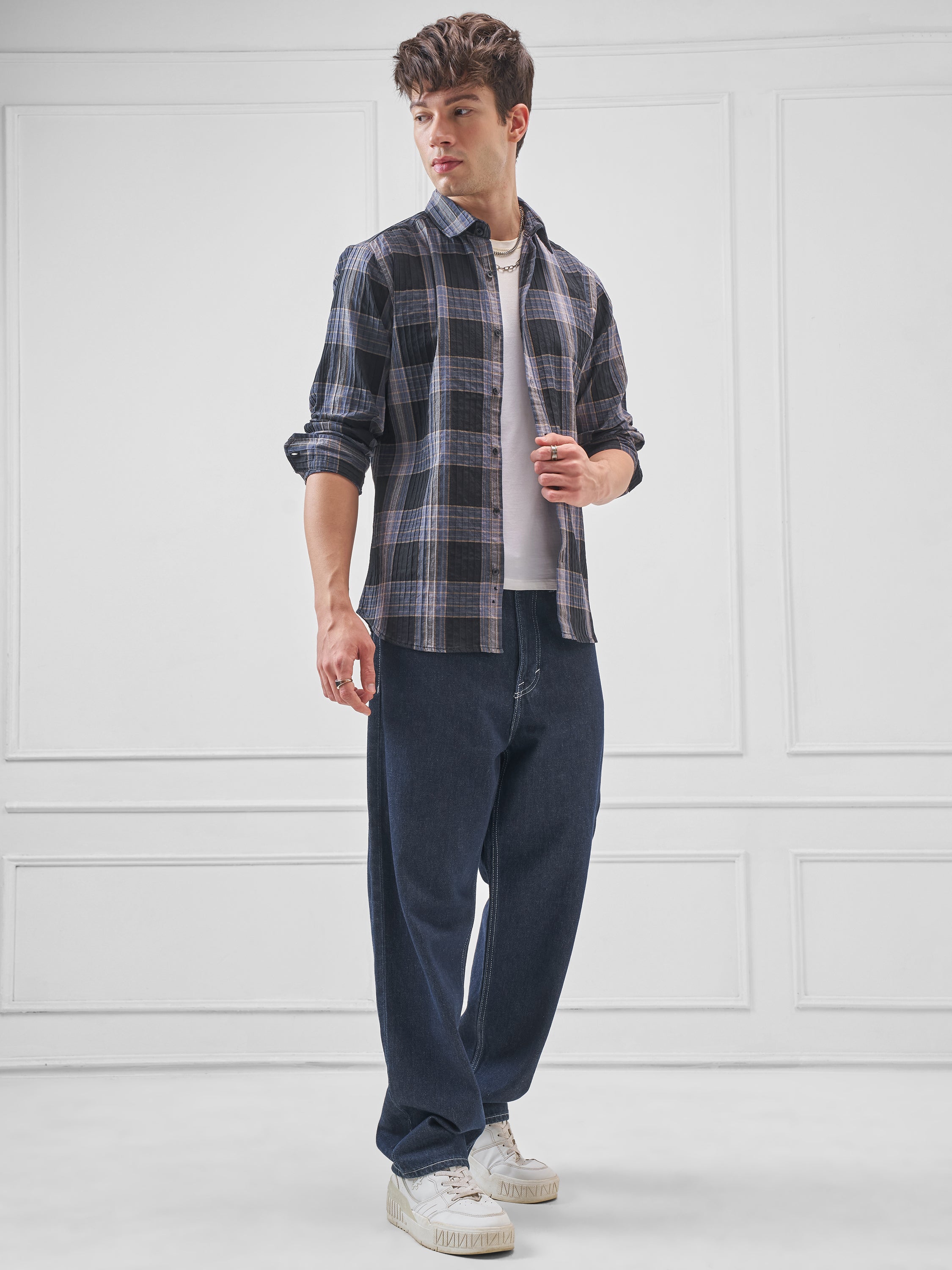 Highlander Men Black Checked Slim Fit Casual Shirt - Black - Image 2