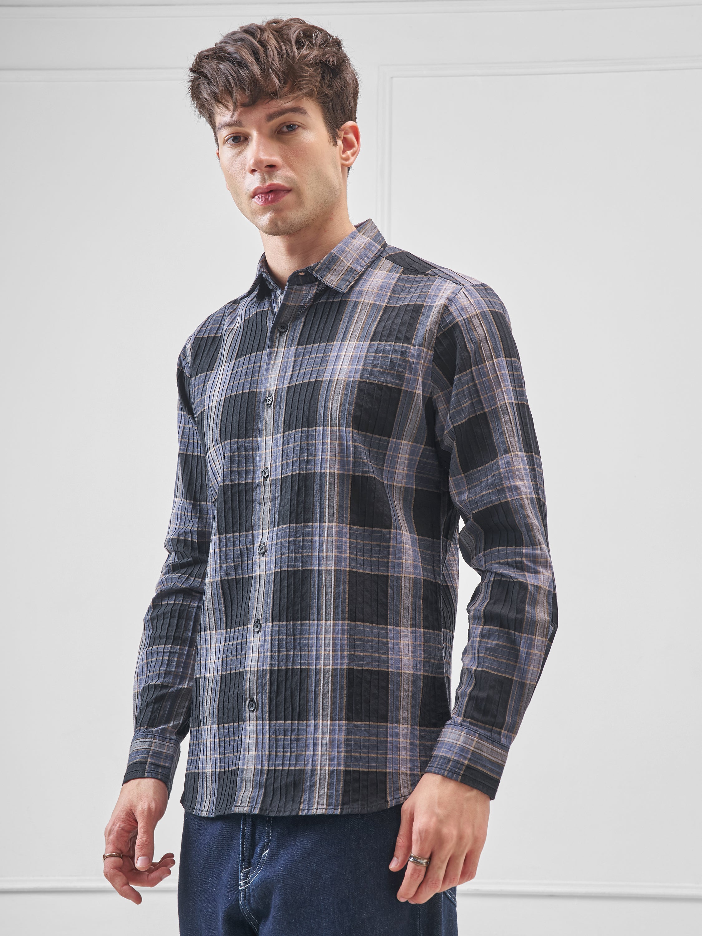 Highlander Men Black Checked Slim Fit Casual Shirt - Black - Image 4