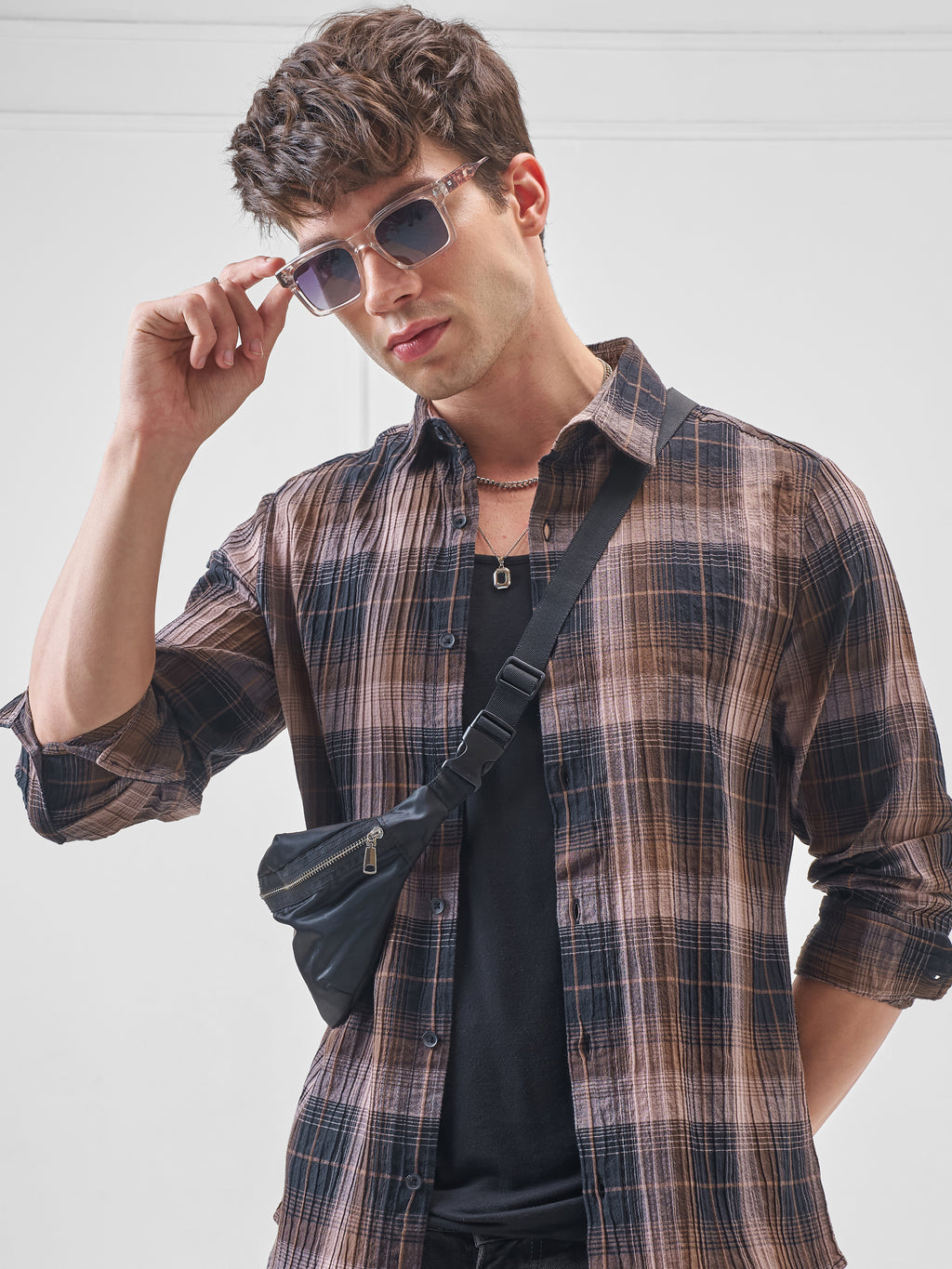 Highlander Men Pink Checked Slim Fit Casual Shirt - Pink - Image 1