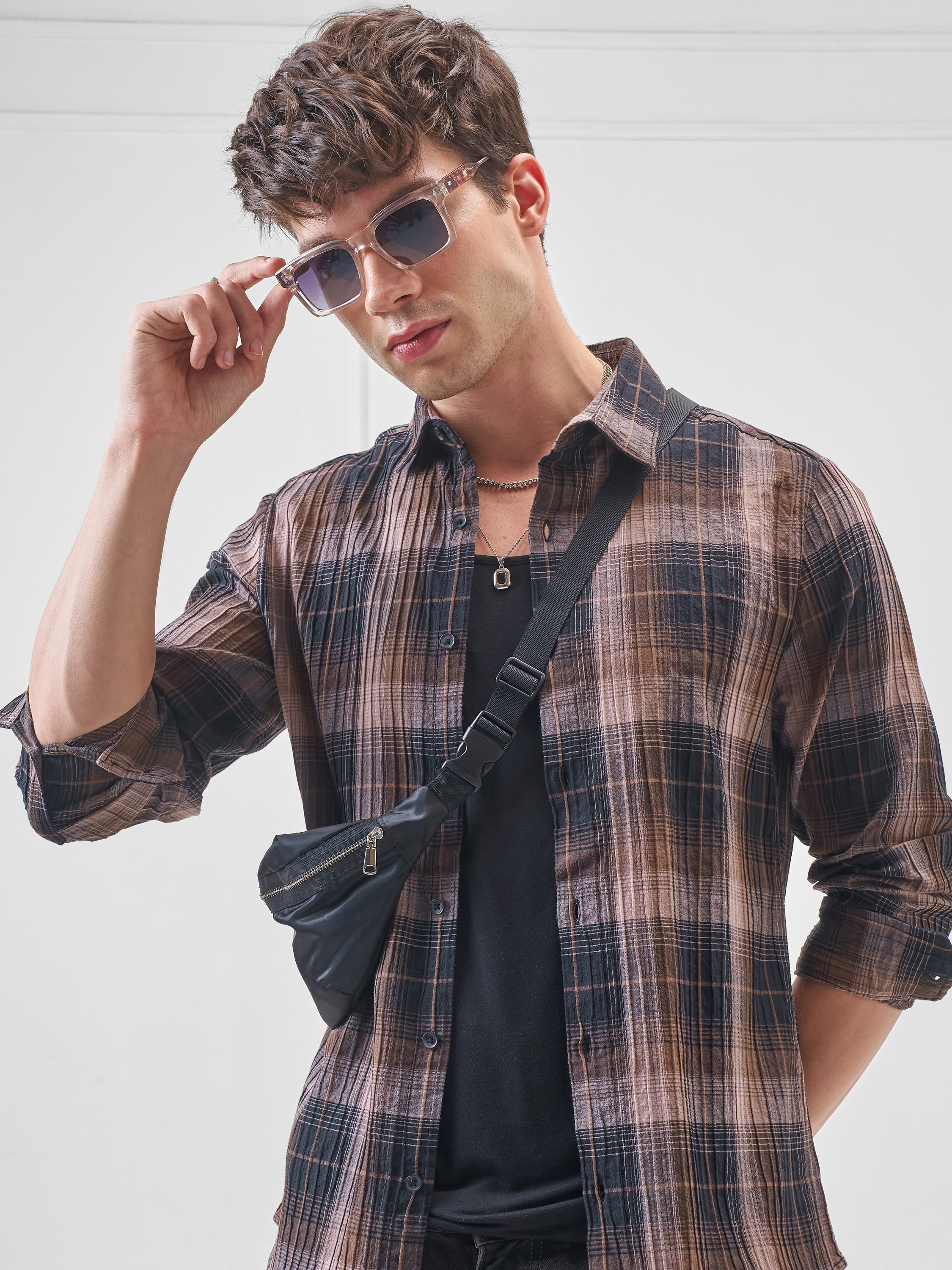 Highlander Men Pink Checked Slim Fit Casual Shirt - Pink - Image 1