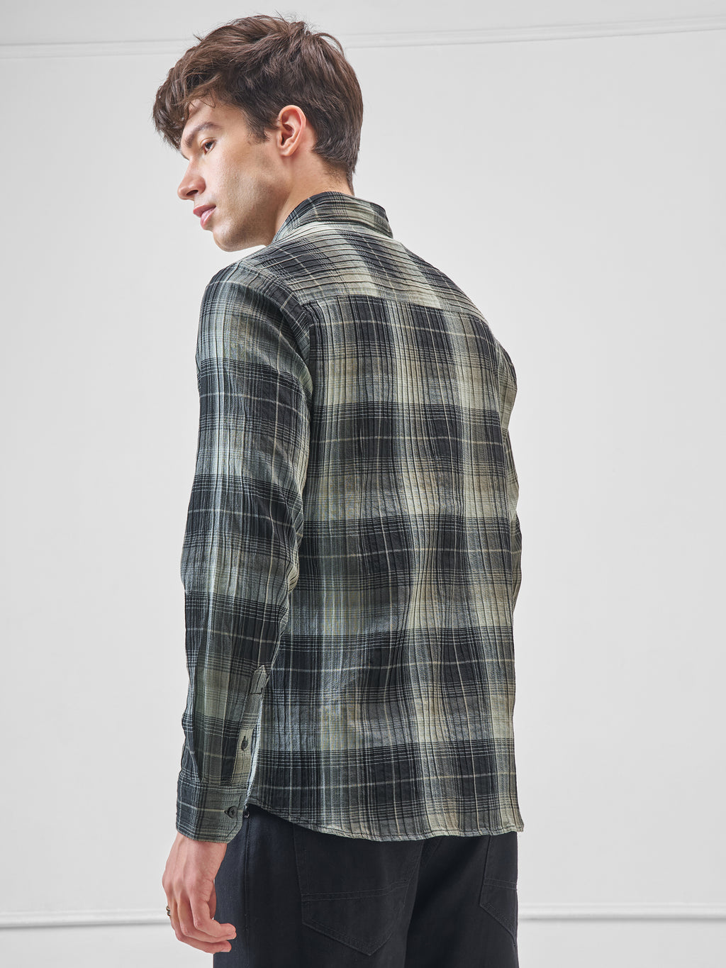 Highlander Men Green Checked Slim Fit Casual Shirt - Green - Image 3