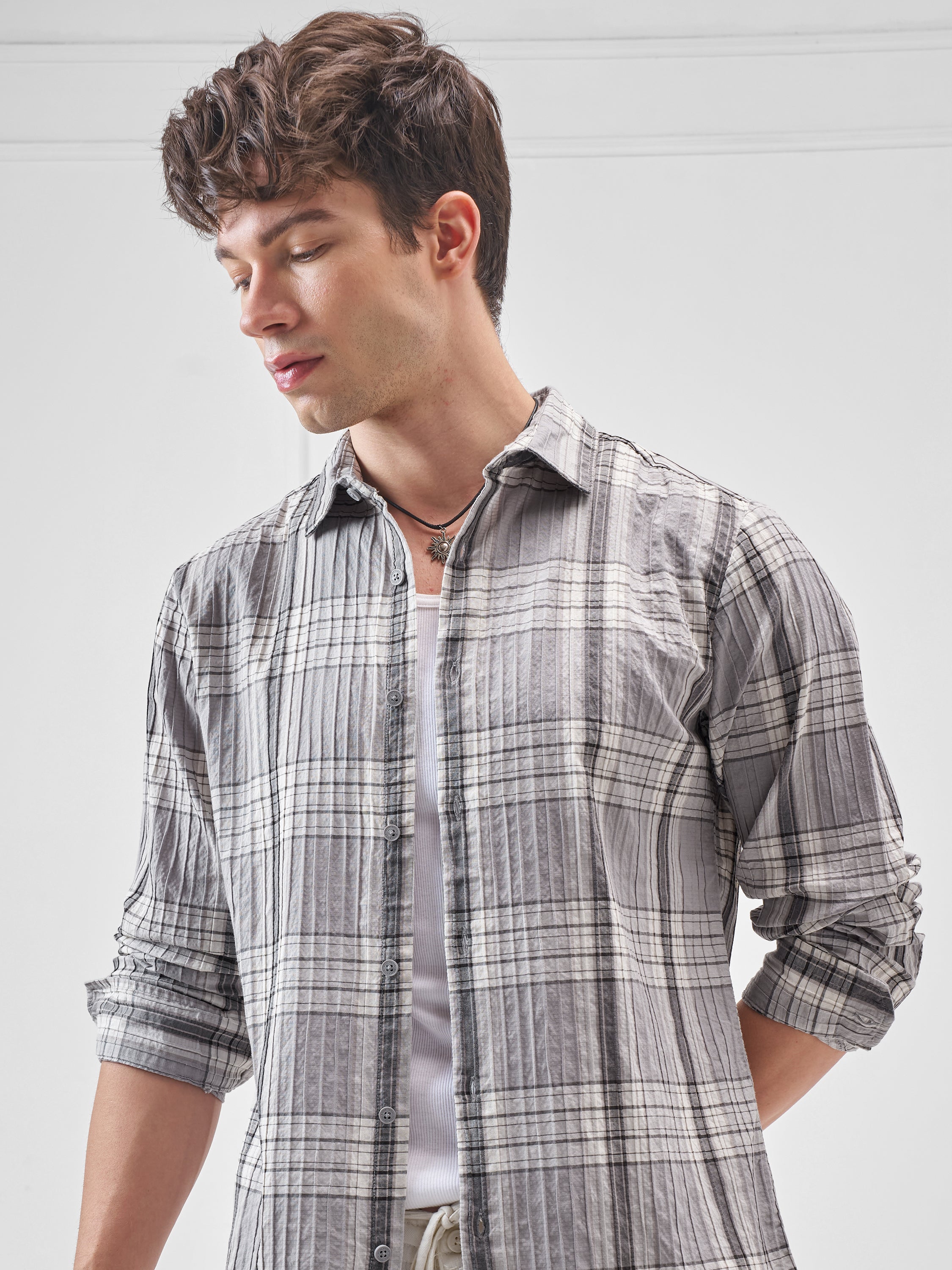 Highlander Men Grey Checked Slim Fit Casual Shirt - Grey - Image 1
