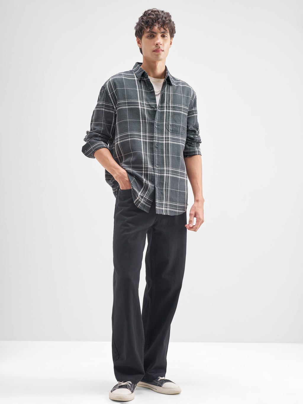 Highlander Men Charcoal Checked Relaxed Fit Casual Shirt - Charcoal - Image 2