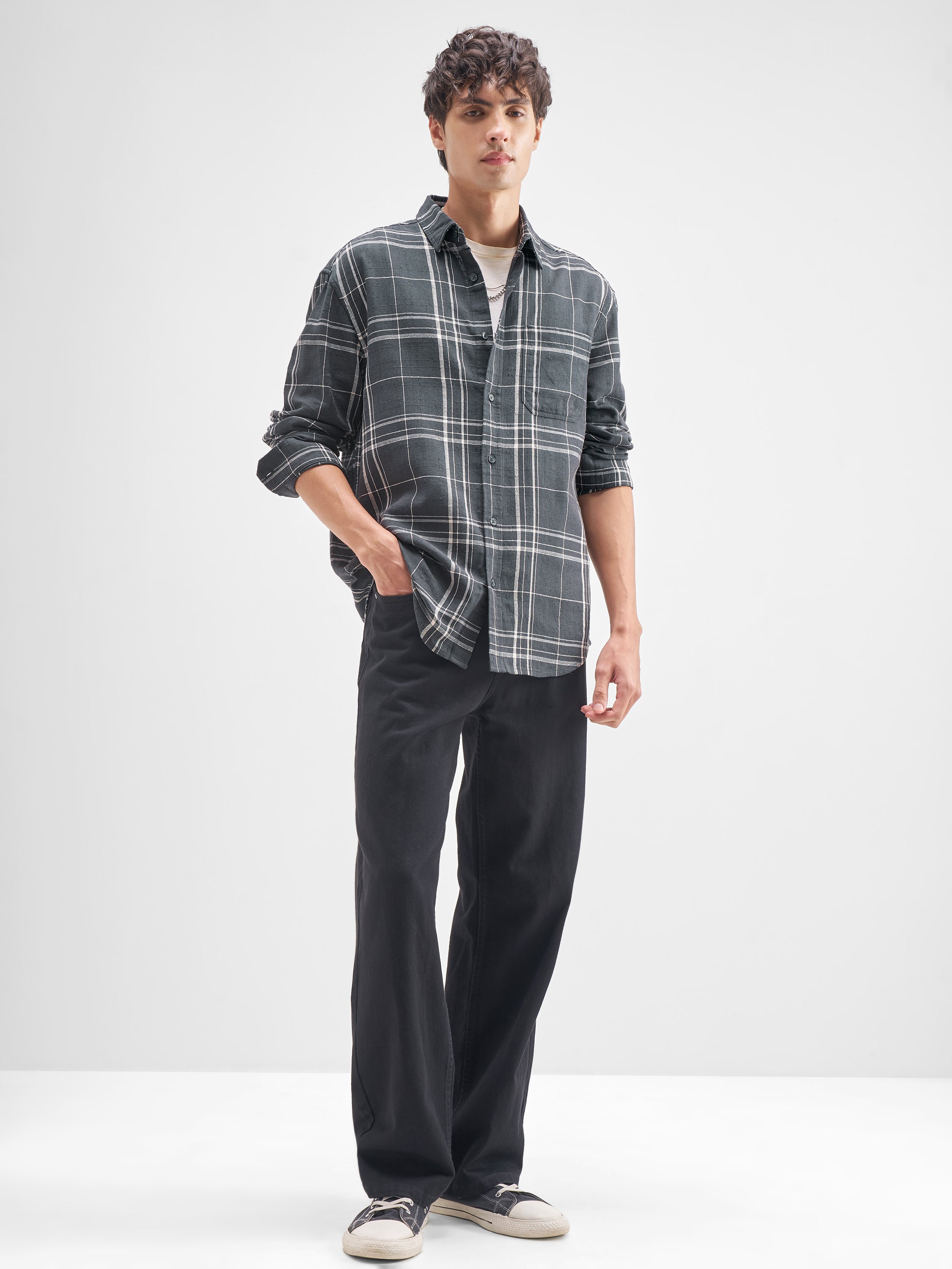 Highlander Men Charcoal Checked Relaxed Fit Casual Shirt - Charcoal - Image 2