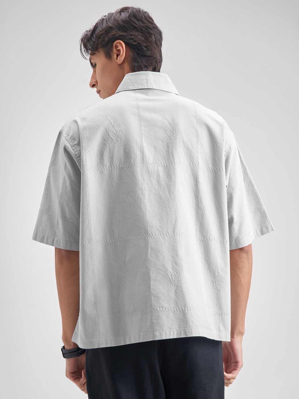 Highlander Men Grey Solid Boxy Fit Casual shirt - Grey - Image 3