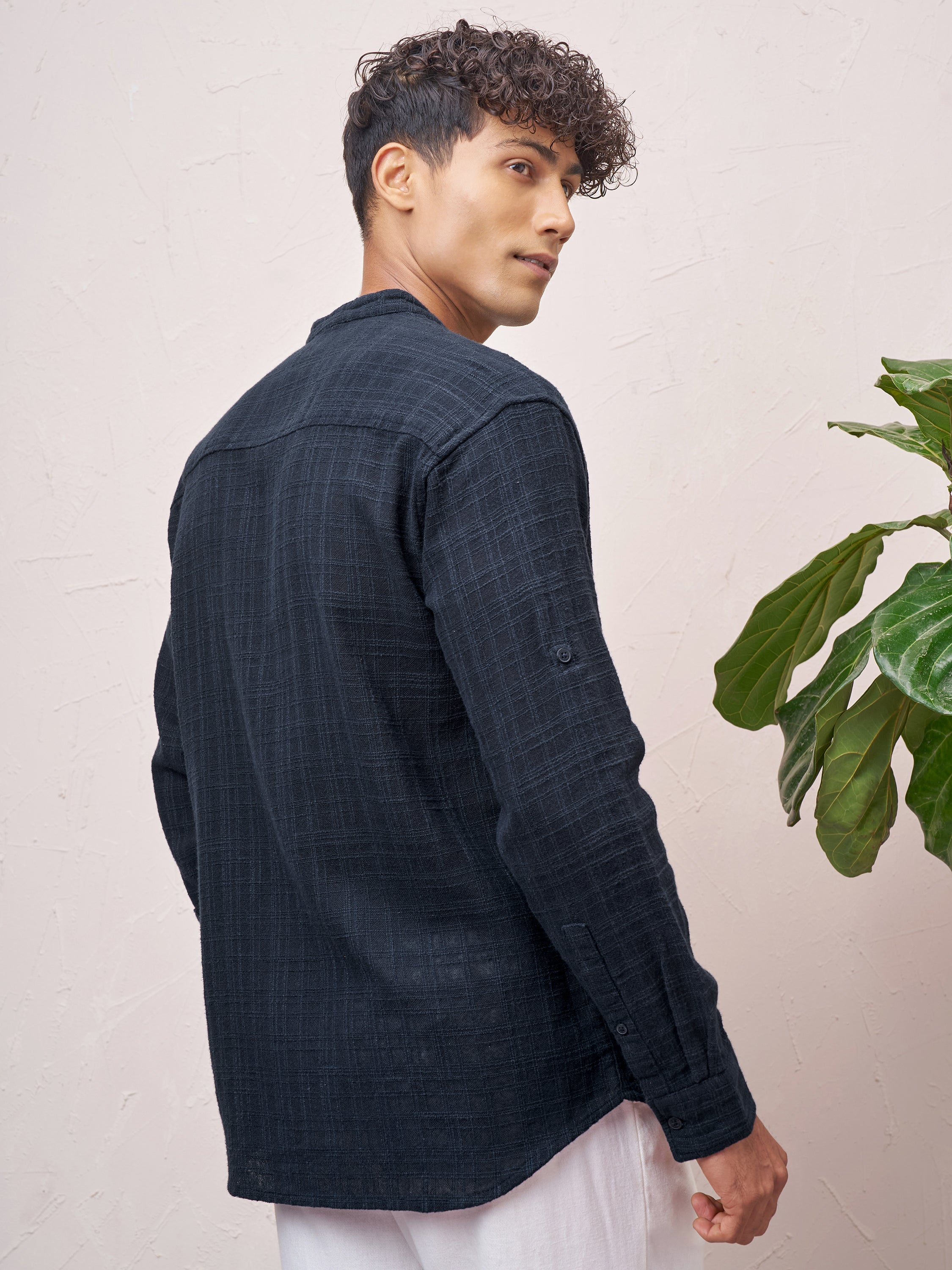 Highlander Men Navy Blue Checked Relaxed Fit Casual Shirt - Navy Blue - Image 3