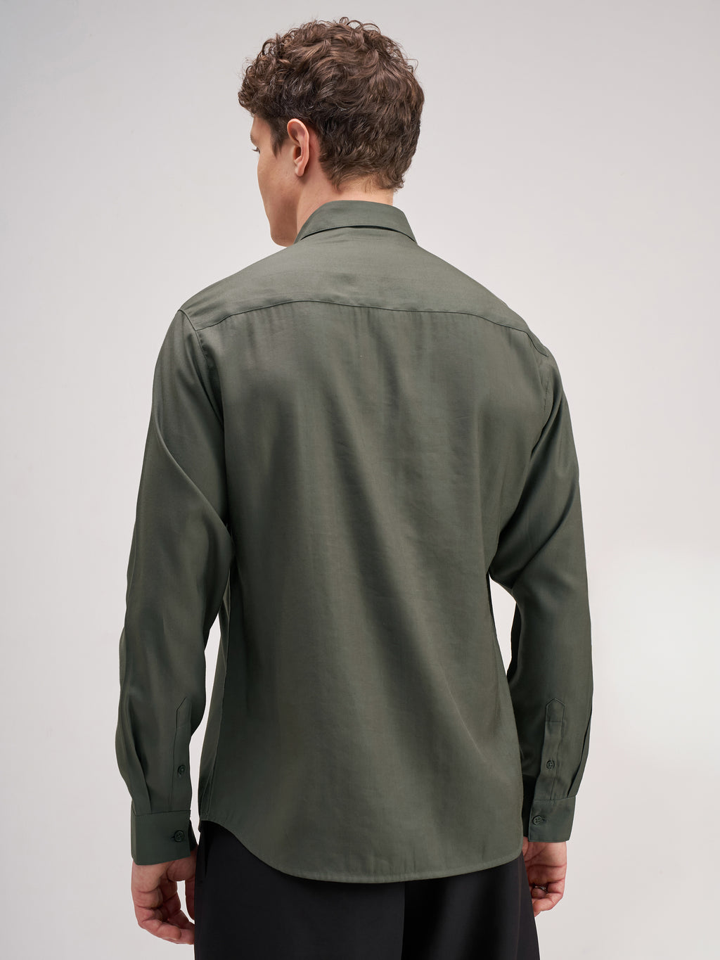 Highlander Men Olive Solid Regular Fit Casual Shirt - Olive - Image 3