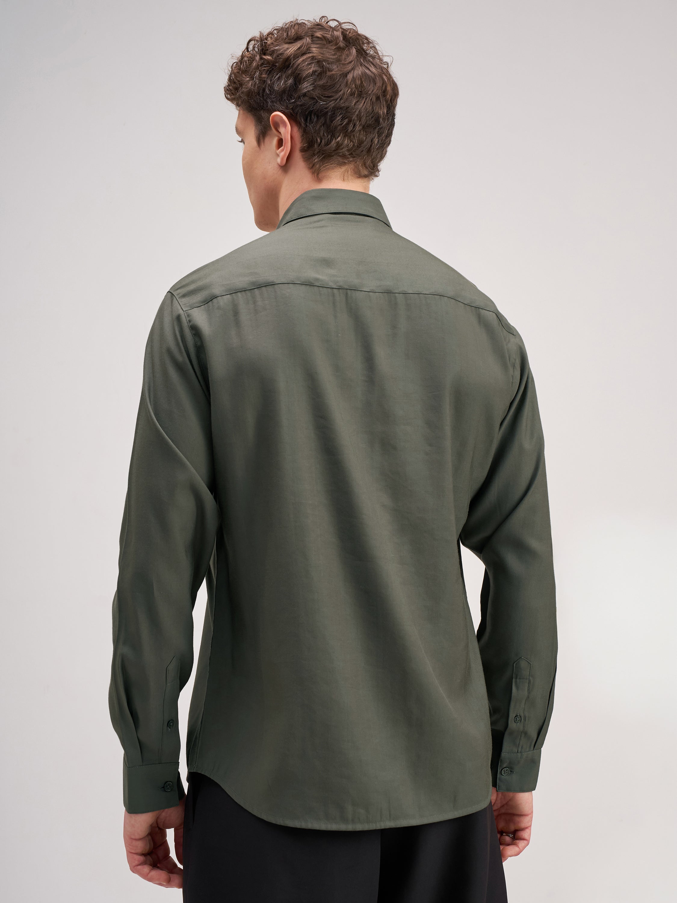 Highlander Men Olive Solid Regular Fit Casual Shirt - Olive - Image 3