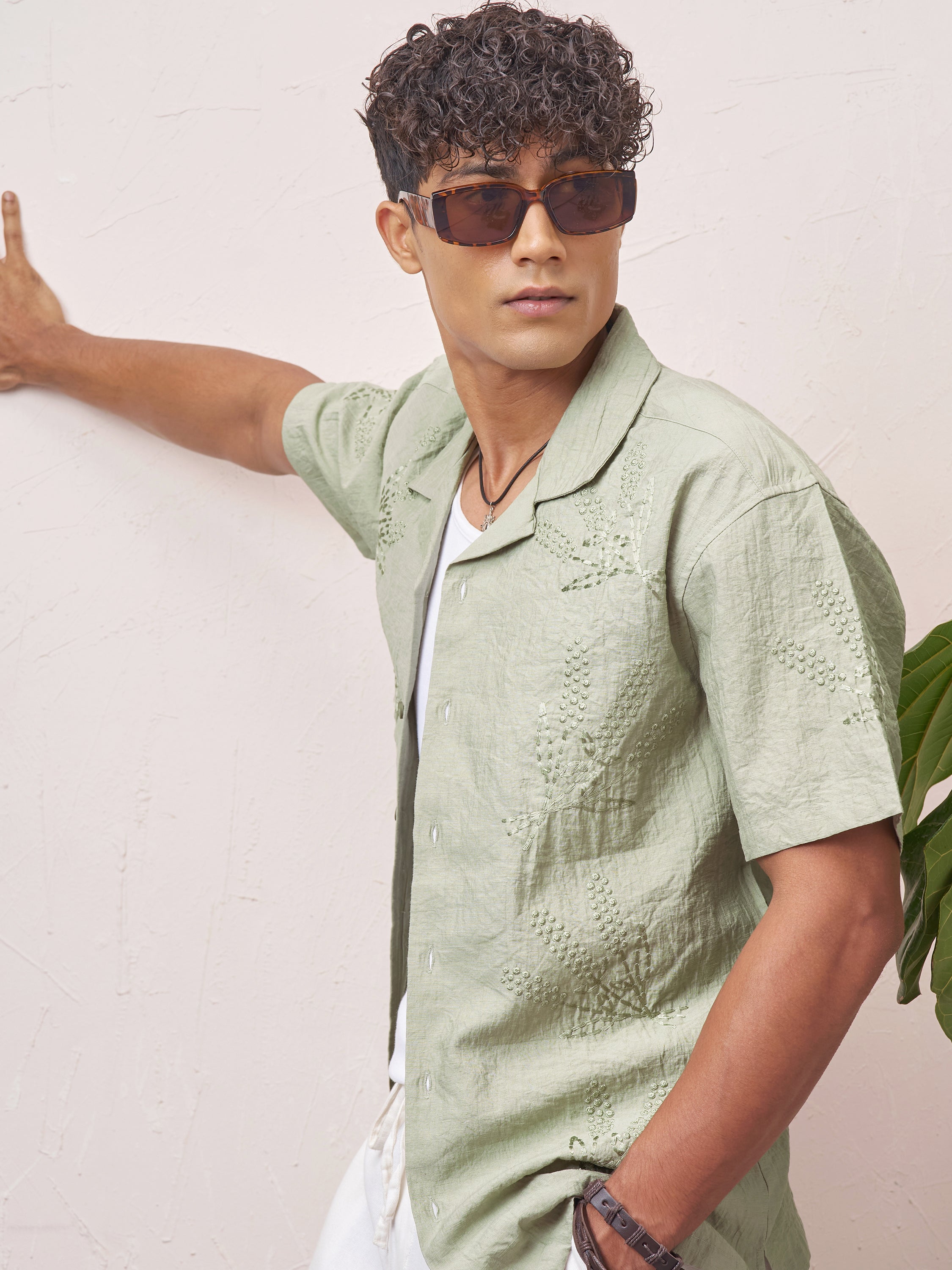 Highlander Men Green Self Design Relaxed Fit Casual Shirt - Green - Image 1
