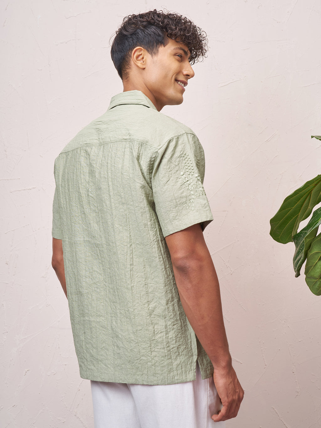 Highlander Men Green Self Design Relaxed Fit Casual Shirt - Green - Image 3