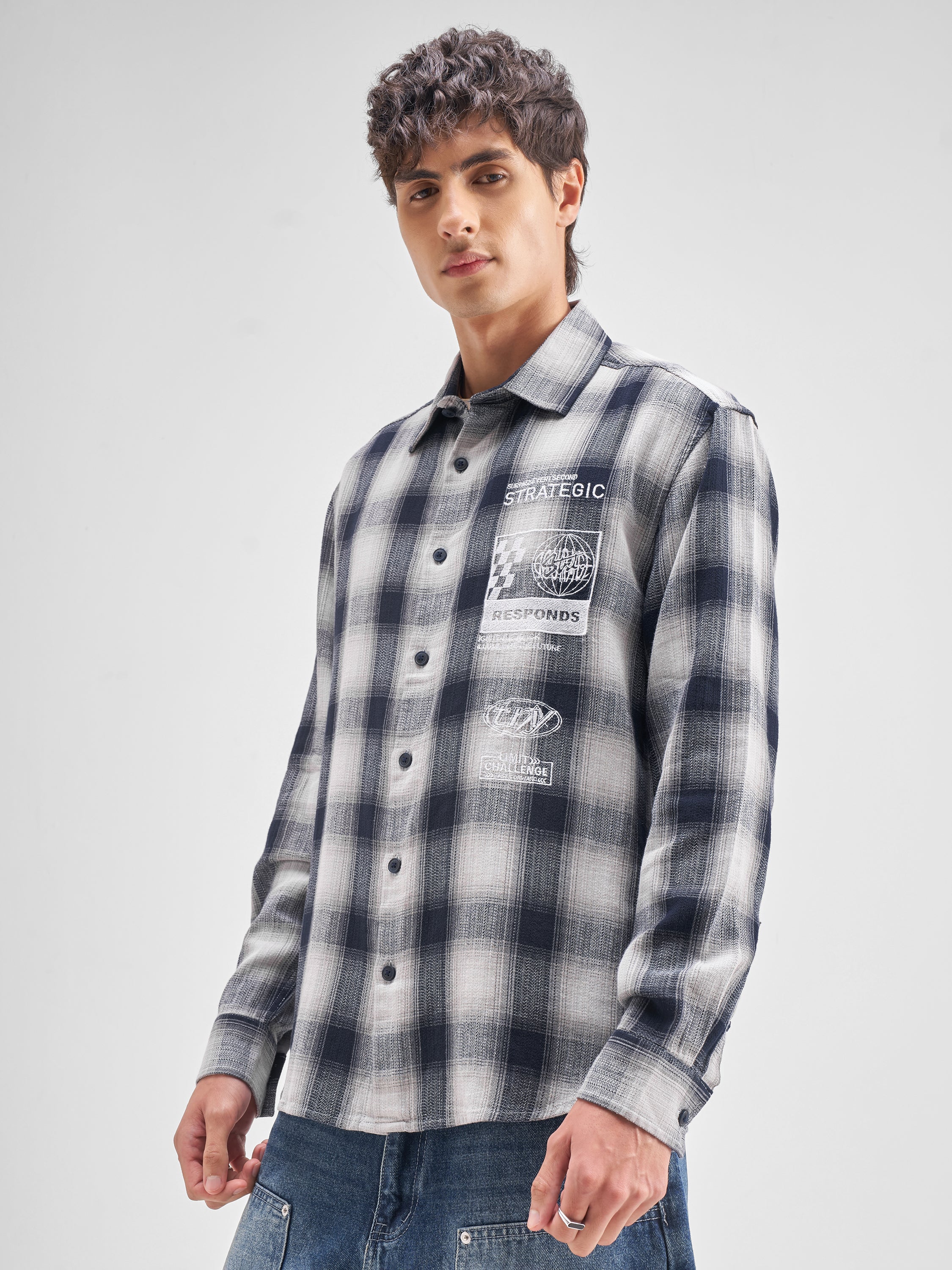 Highlander Men Navy Blue Checked Relaxed Fit Casual Shirt - Navy Blue - Image 4