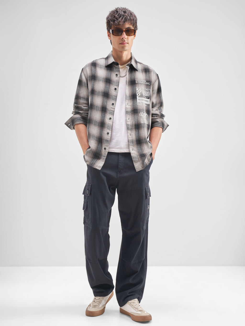 Highlander Men Black Checked Relaxed Fit Casual Shirt - Black - Image 2
