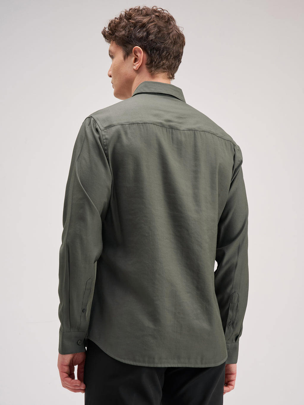 Highlander Men Green Solid Slim Fit Casual Shirt - Green - Image 3