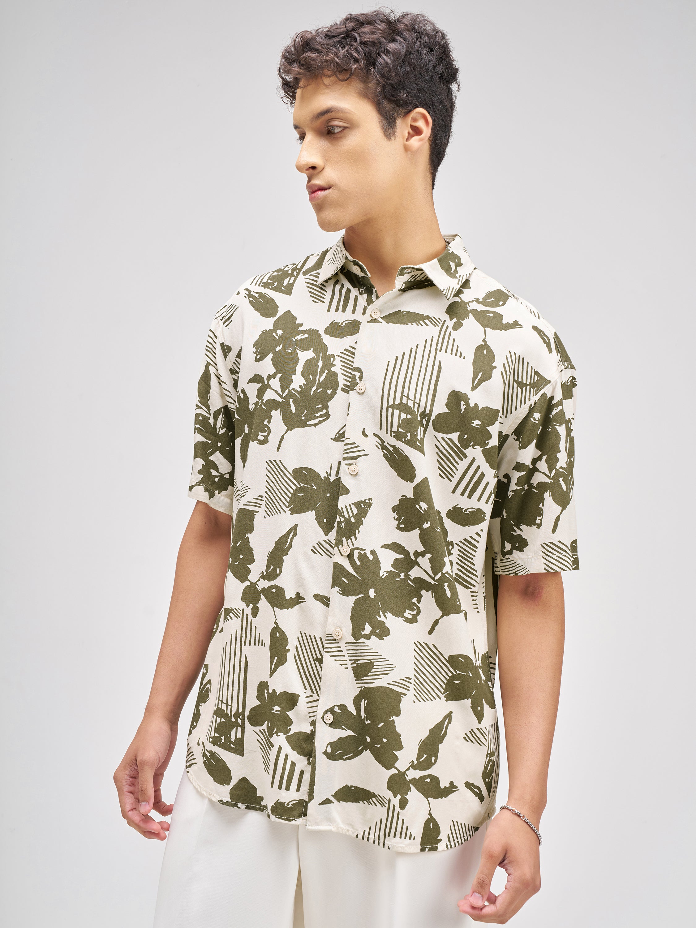 Highlander Men Green Printed Relaxed Fit Casual Shirt - Green - Image 4