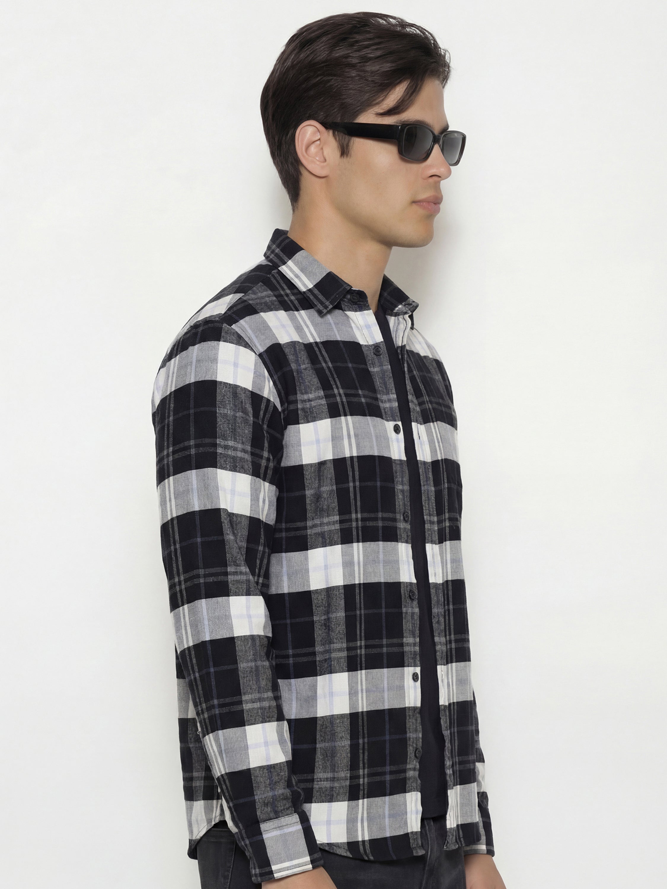 Highlander Men Black Checked Regular Fit Casual Shirt - Black - Image 5
